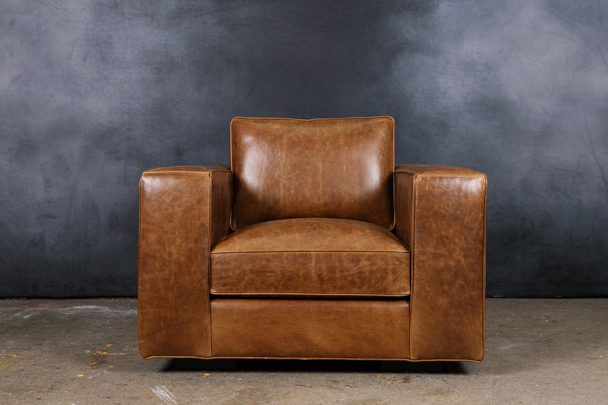 MADDEX LEATHER CHAIR