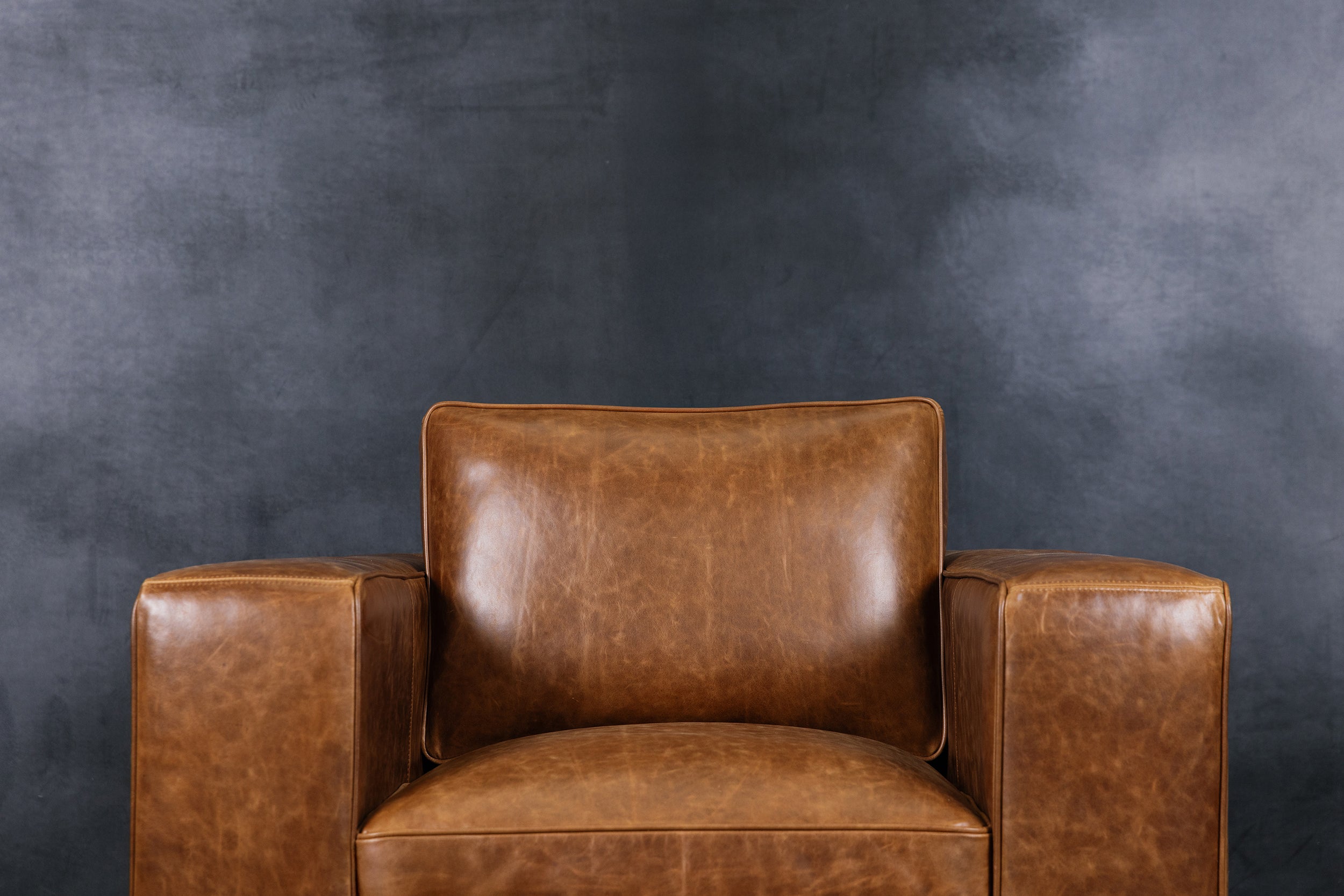MADDEX LEATHER CHAIR