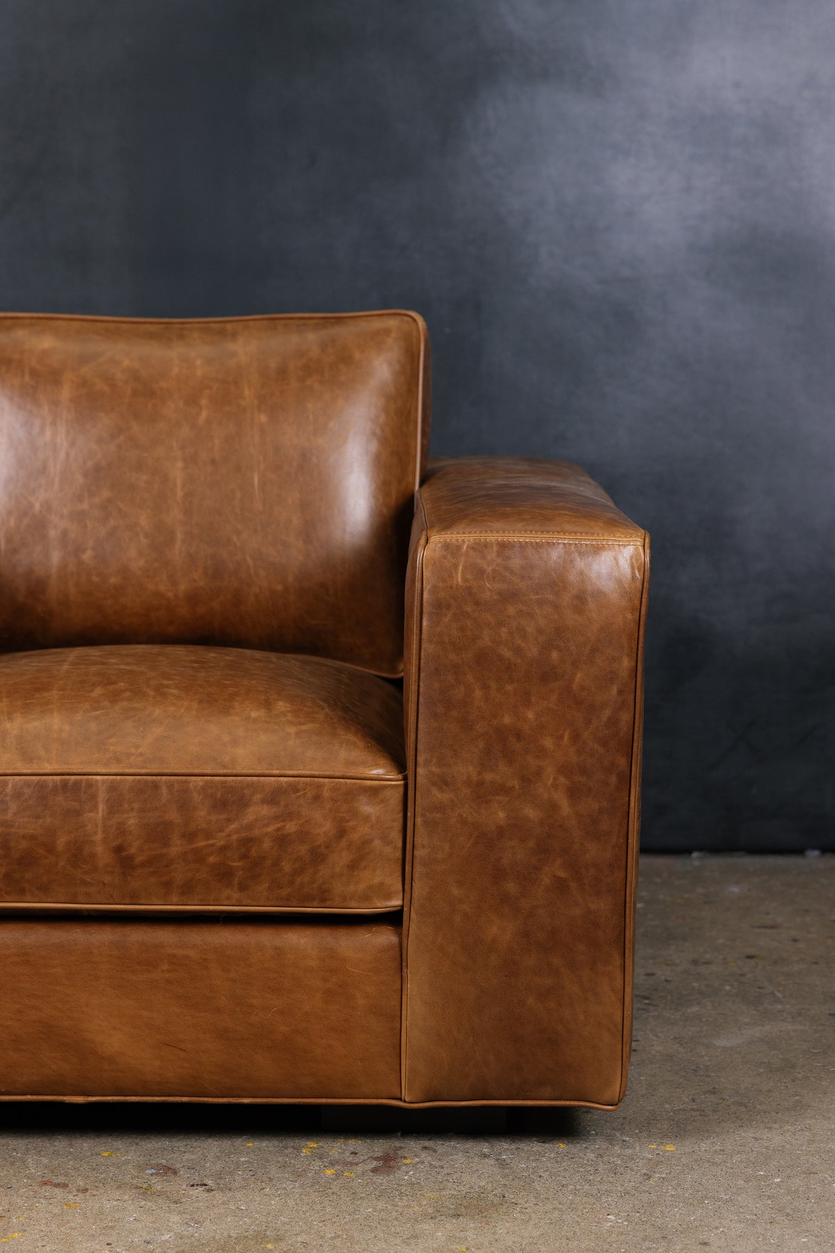 MADDEX LEATHER CHAIR