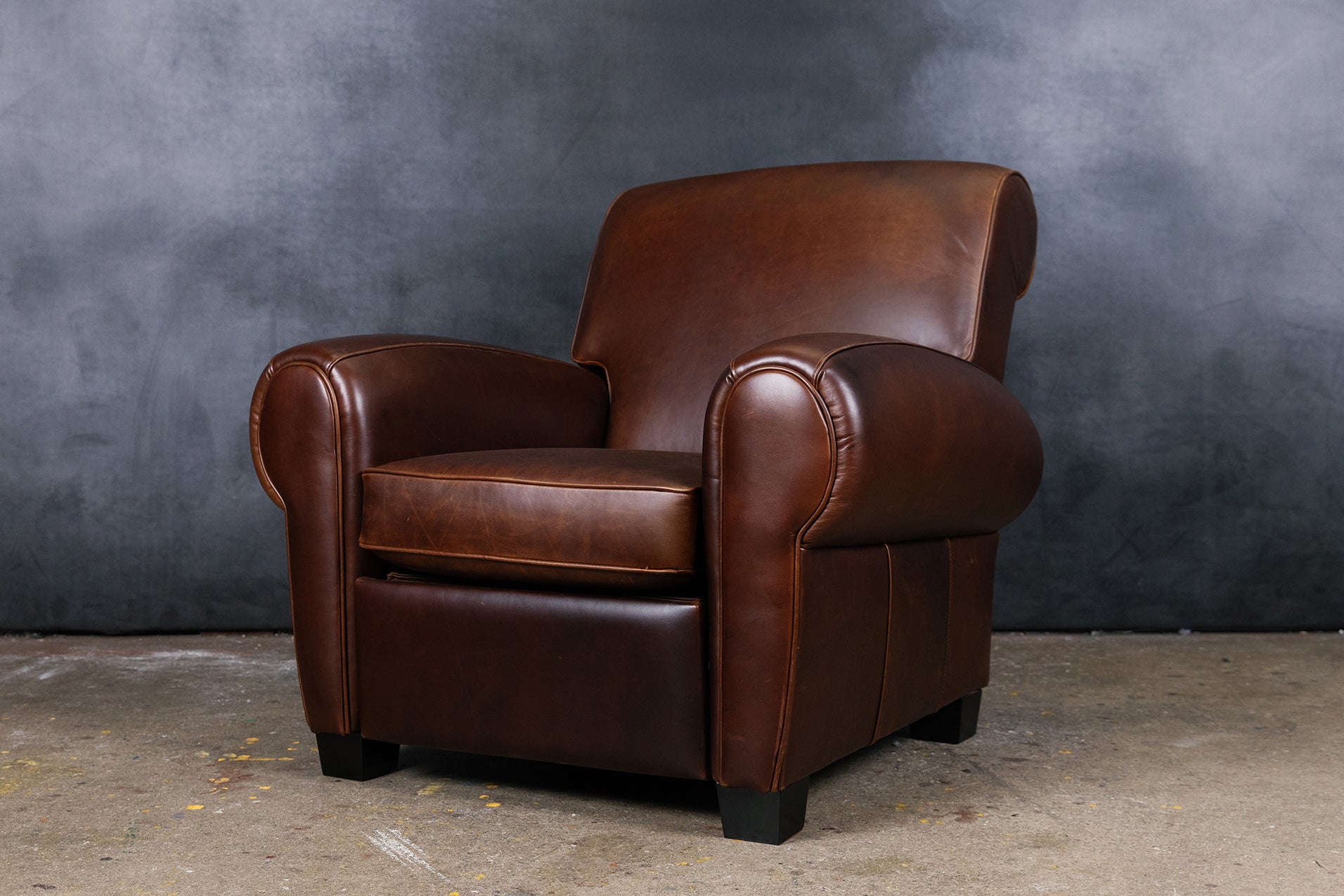 HENDRIX LEATHER RECLINER CHAIR