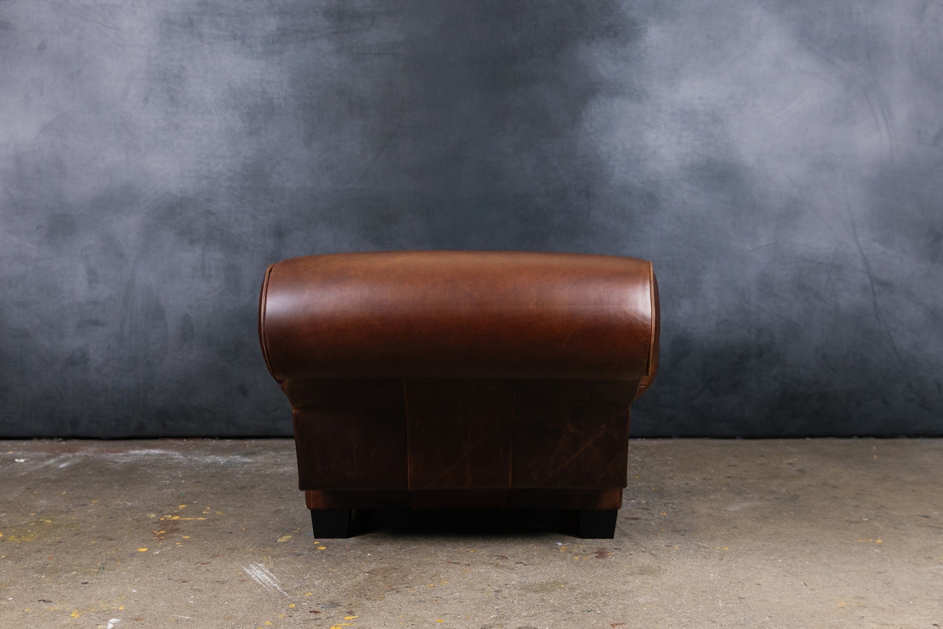 HENDRIX LEATHER RECLINER CHAIR