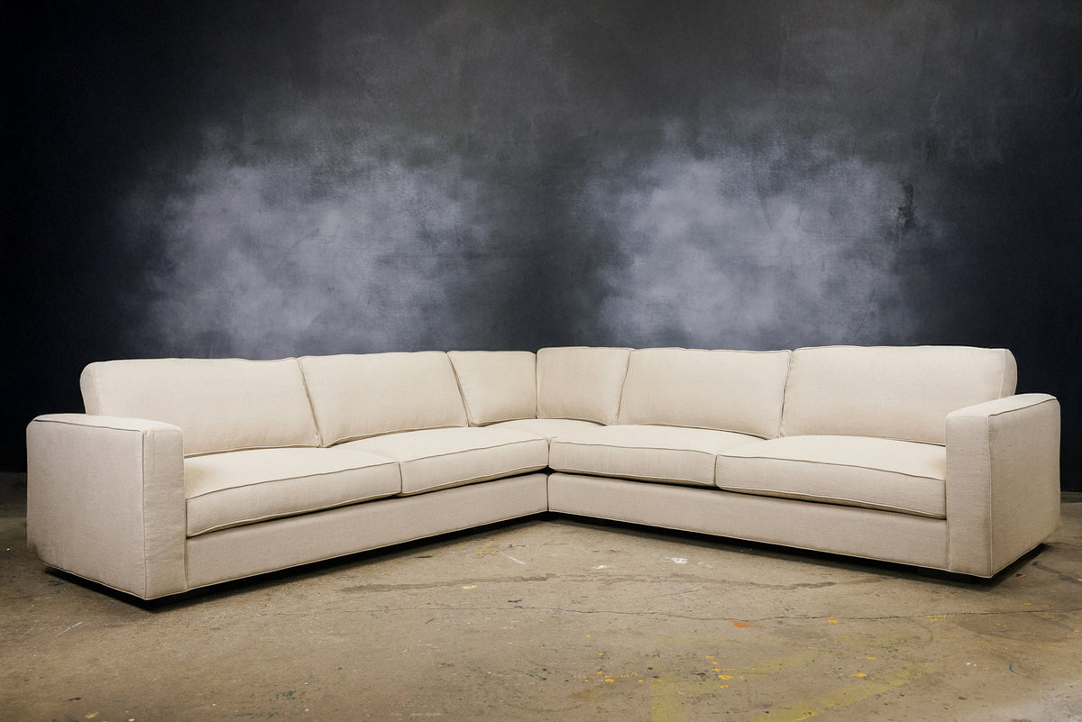 MADDEX SECTIONAL IN FABRIC