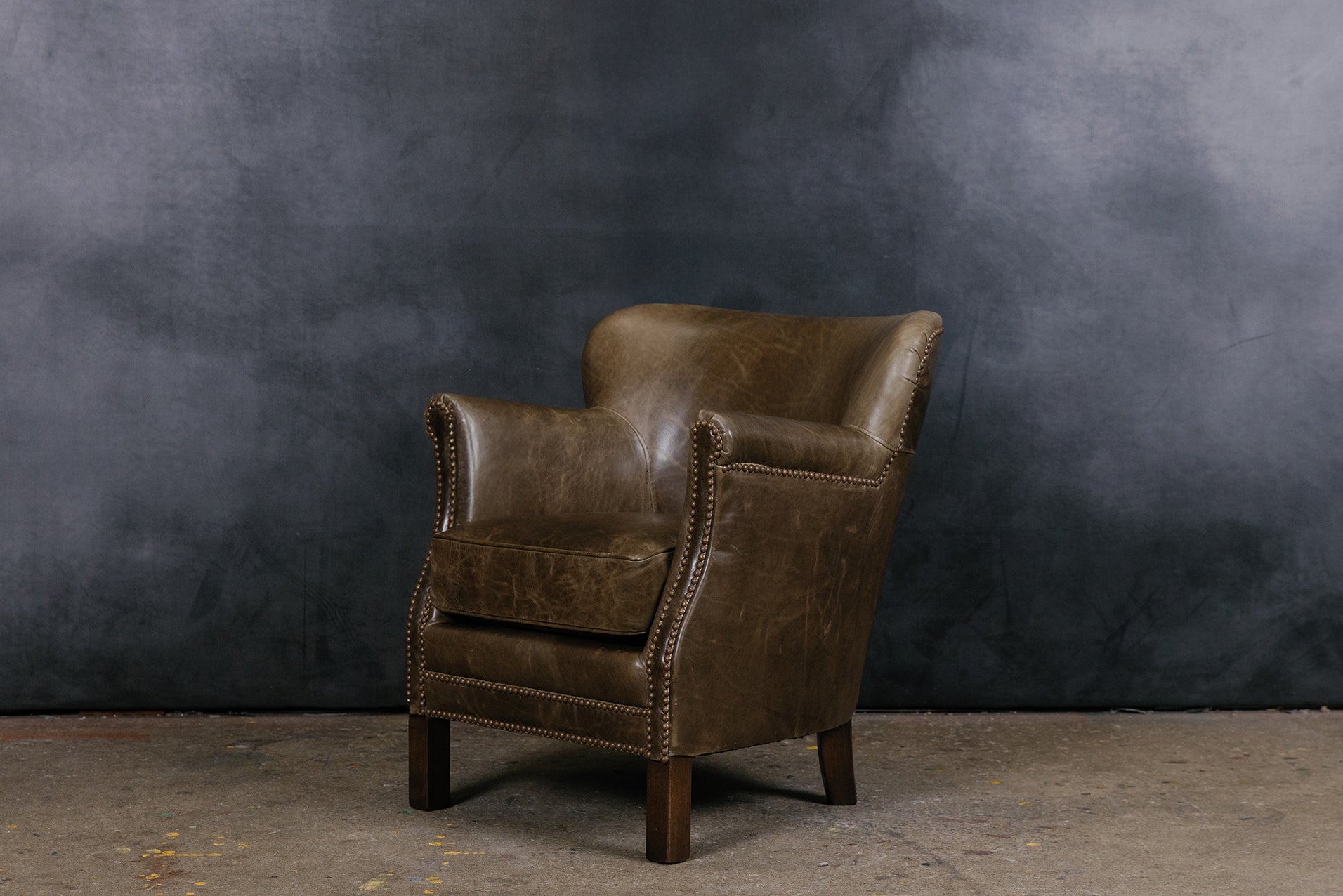 NAPOLEON LEATHER CHAIR