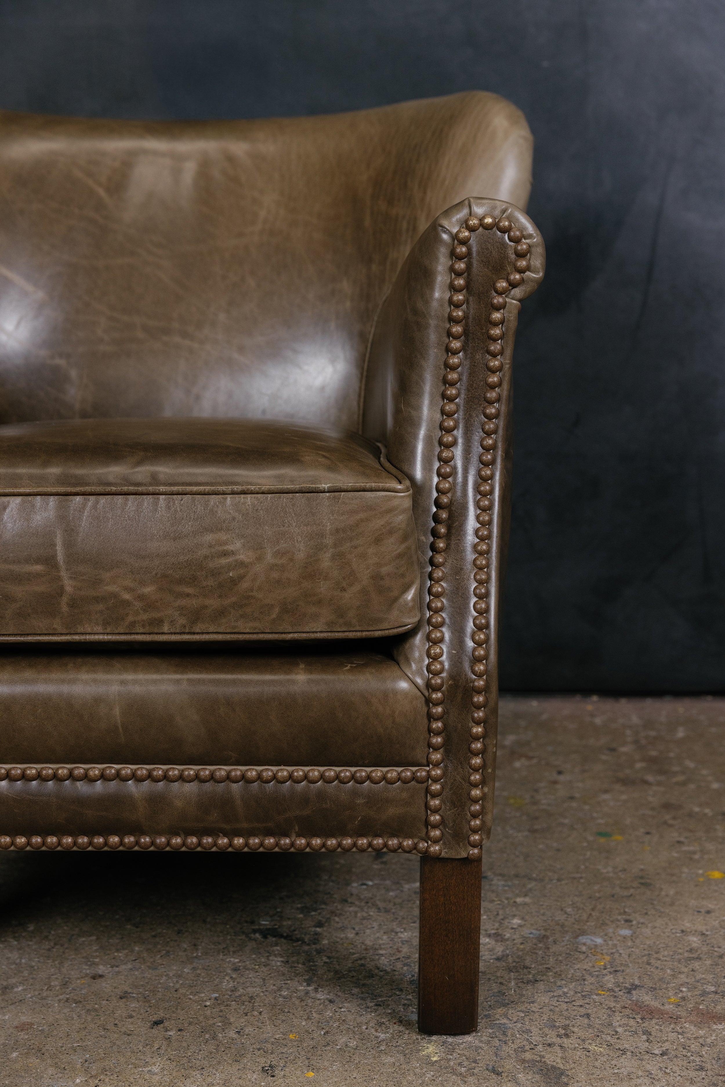 NAPOLEON LEATHER CHAIR