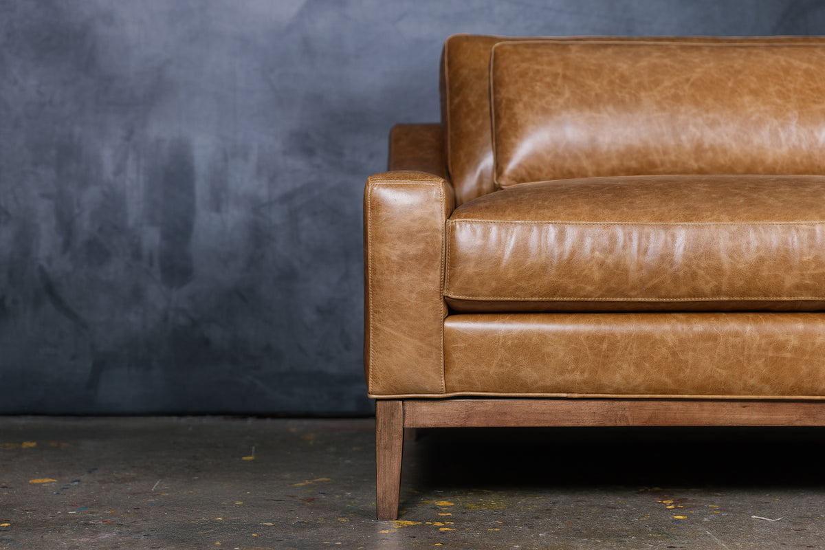ITALIA SLOPE MODERN LEATHER SOFA