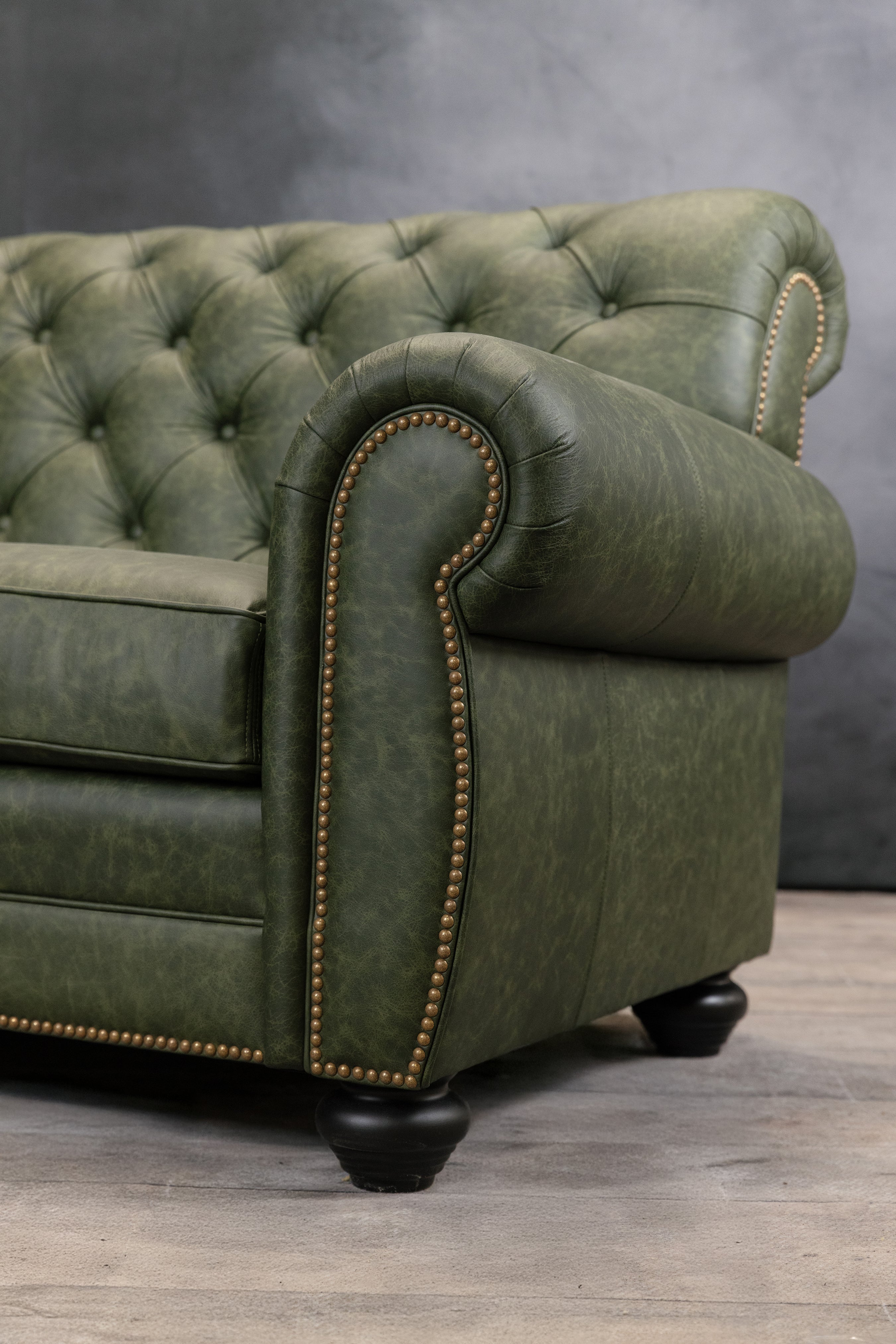 WESTMINSTER LEATHER SOFA