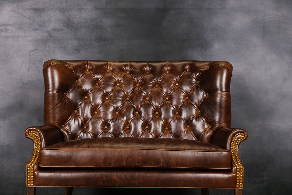 STANLEY LEATHER SETTEE