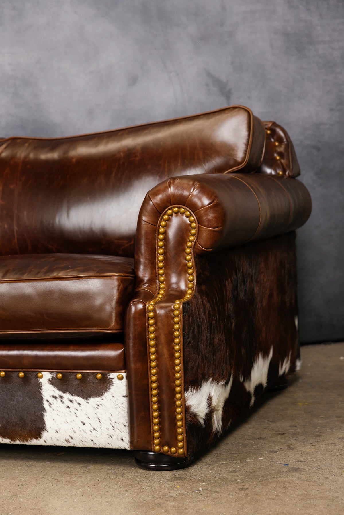 THE FRONTIER LEATHER SOFA