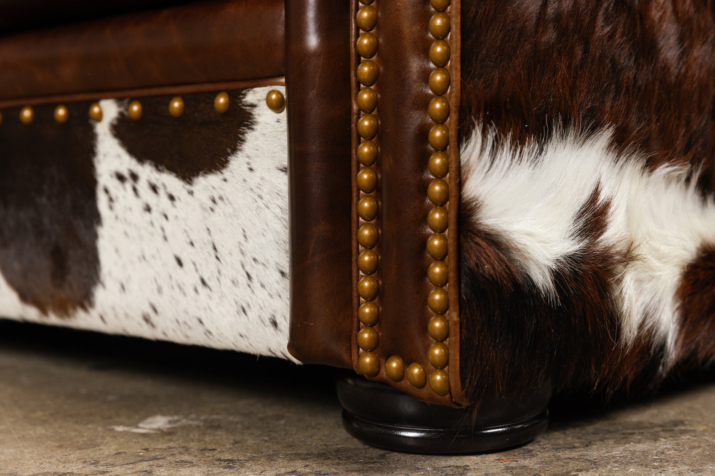 THE FRONTIER LEATHER SOFA