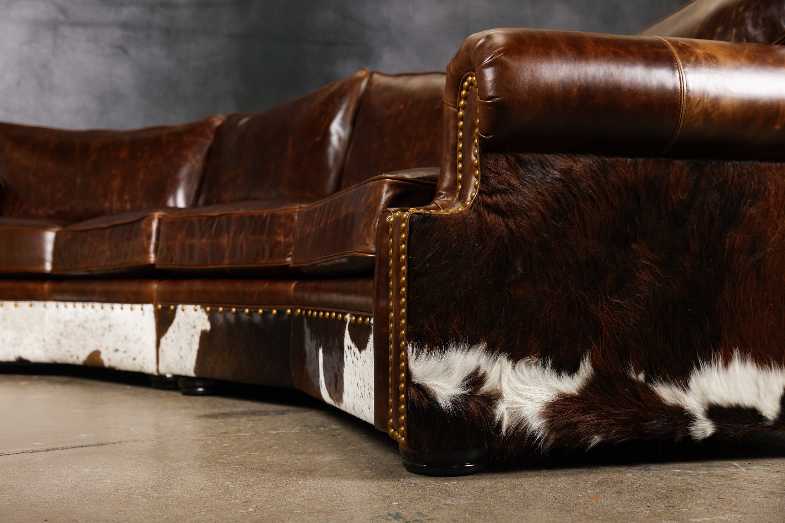 THE FRONTIER LEATHER SOFA