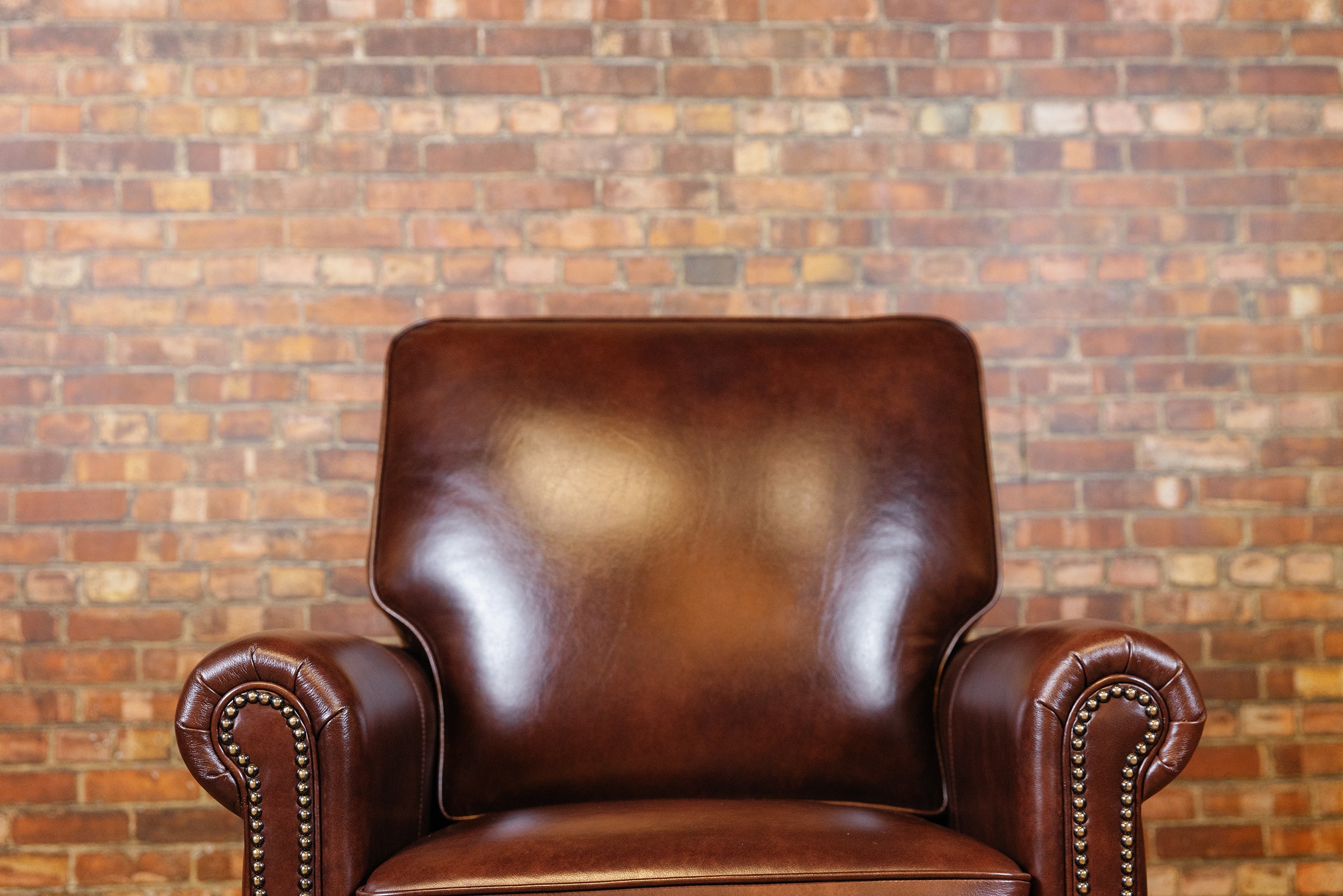 BOSTON LEATHER RECLINER FLOOR MODEL