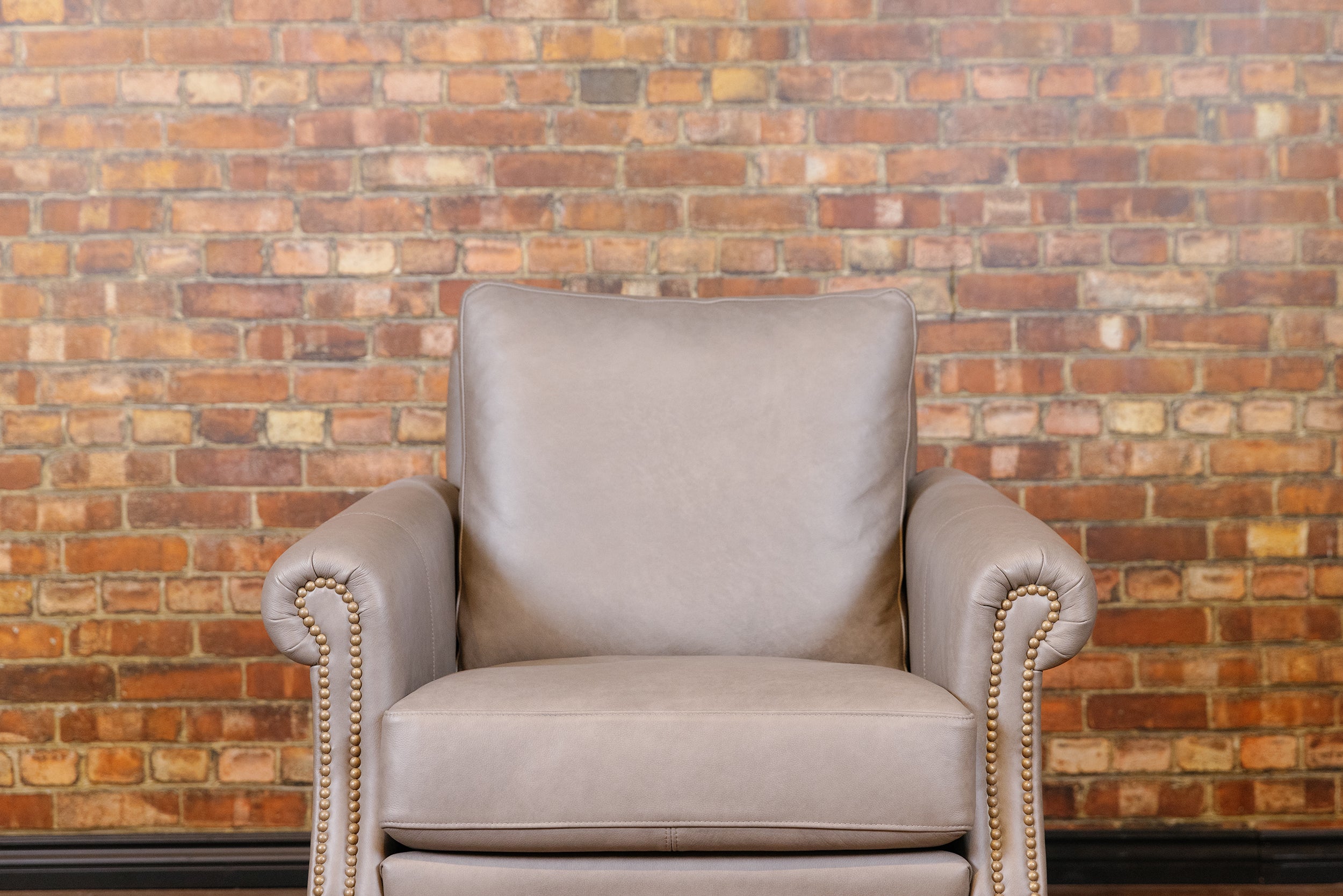 COTTAGE LEATHER CHAIR GREY LEATHER