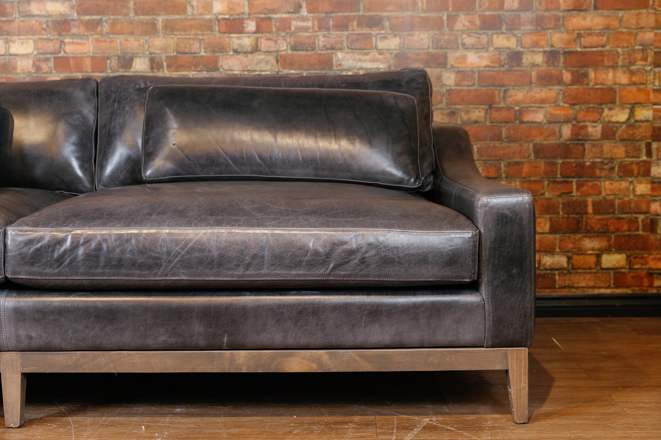 ITALIA SLOPE SOFA 108 INCH FLOOR MODEL