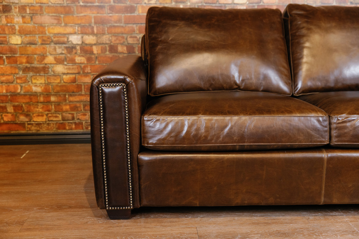 IOWA SECTIONAL FLOOR MODEL 109X109 (SOLD )
