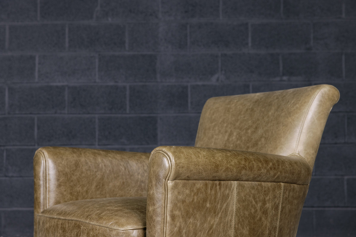DEAN LEATHER CHAIR