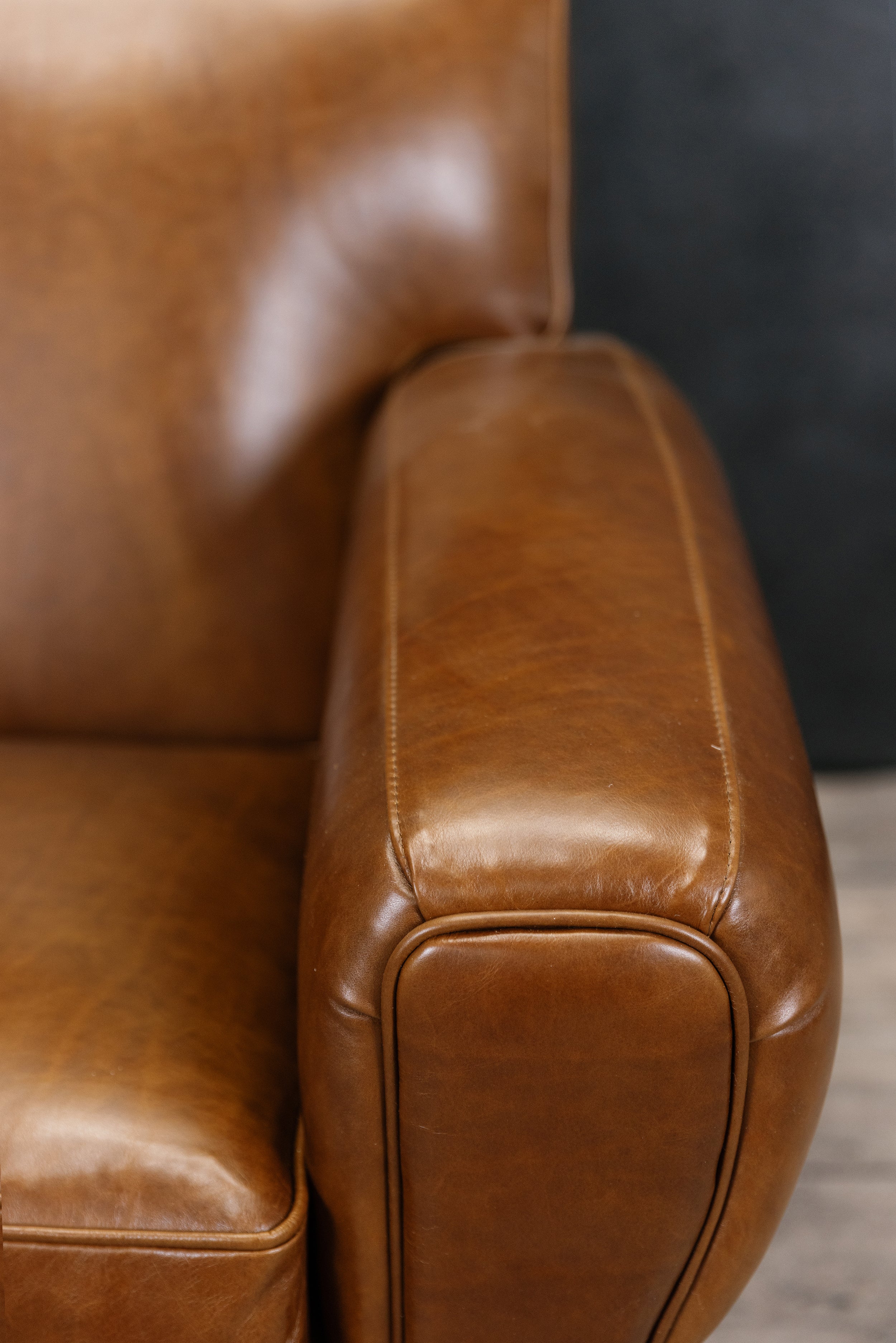 BACHELOR LEATHER CHAIR