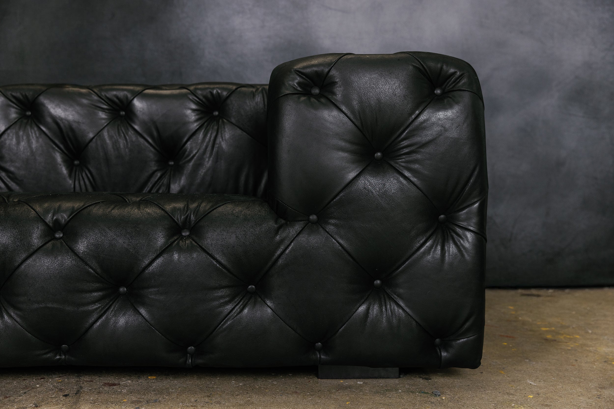 ROYALSOHO DECADENCE LEATHER SECTIONAL