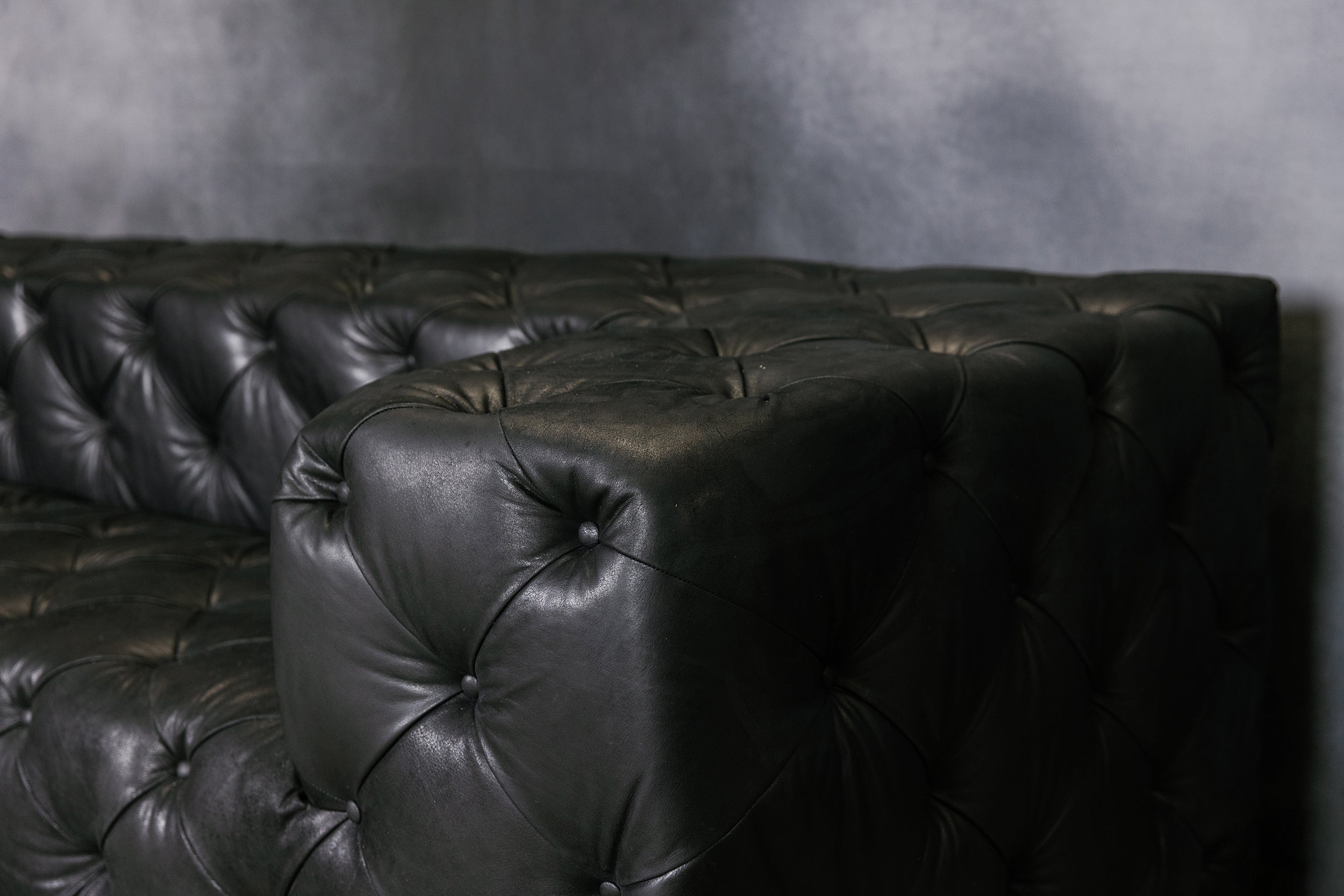 ROYALSOHO DECADENCE LEATHER SECTIONAL