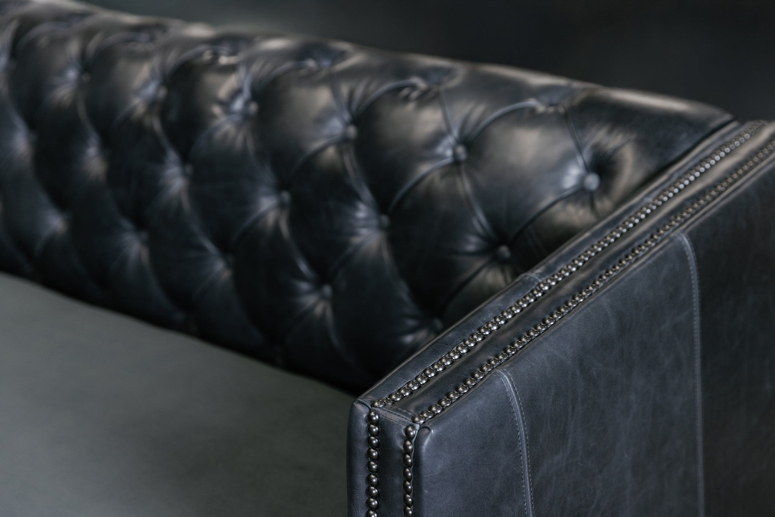 ESSEX LEATHER SECTIONAL