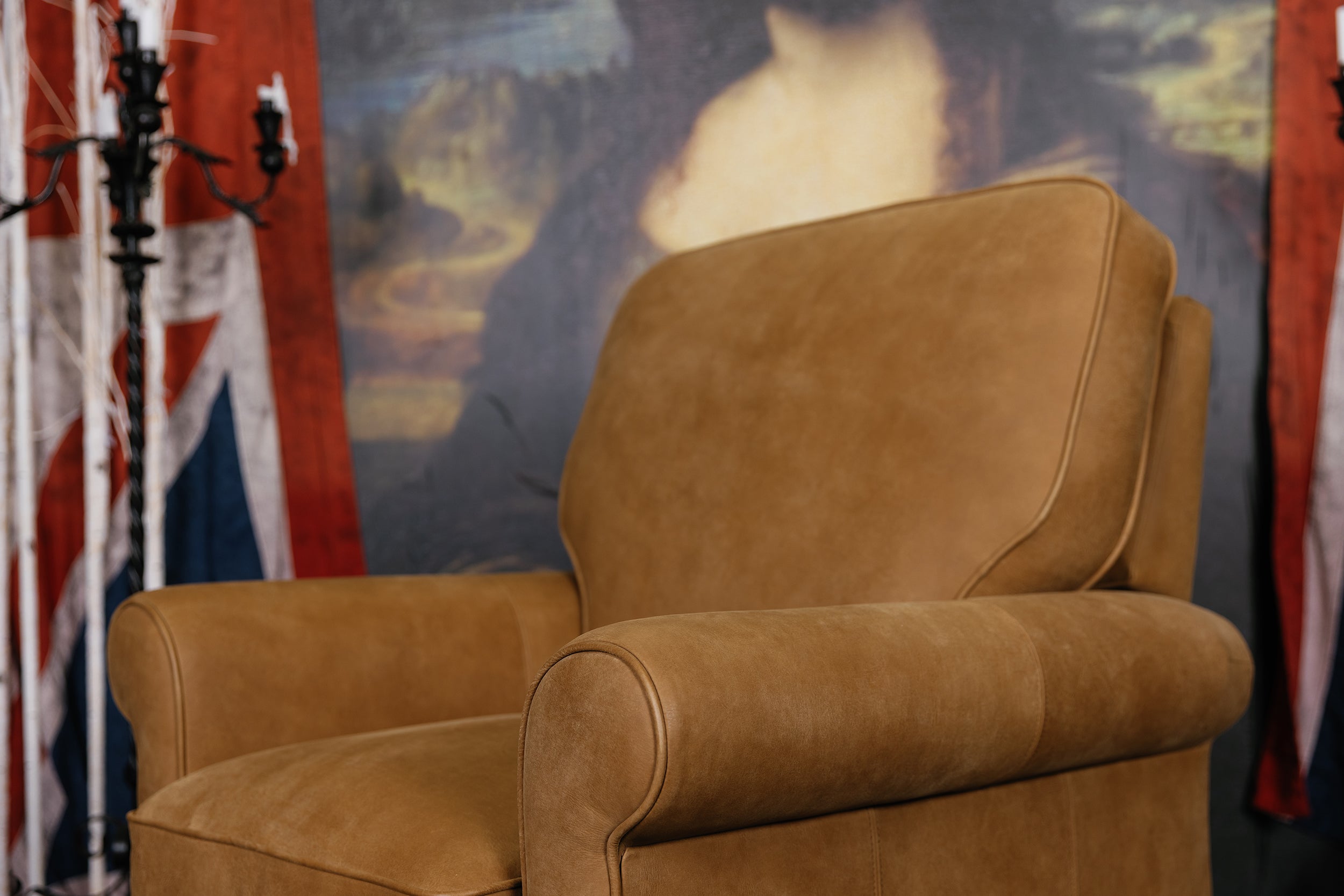CHICAGO RECLINER CHAIR FLOOR MODEL