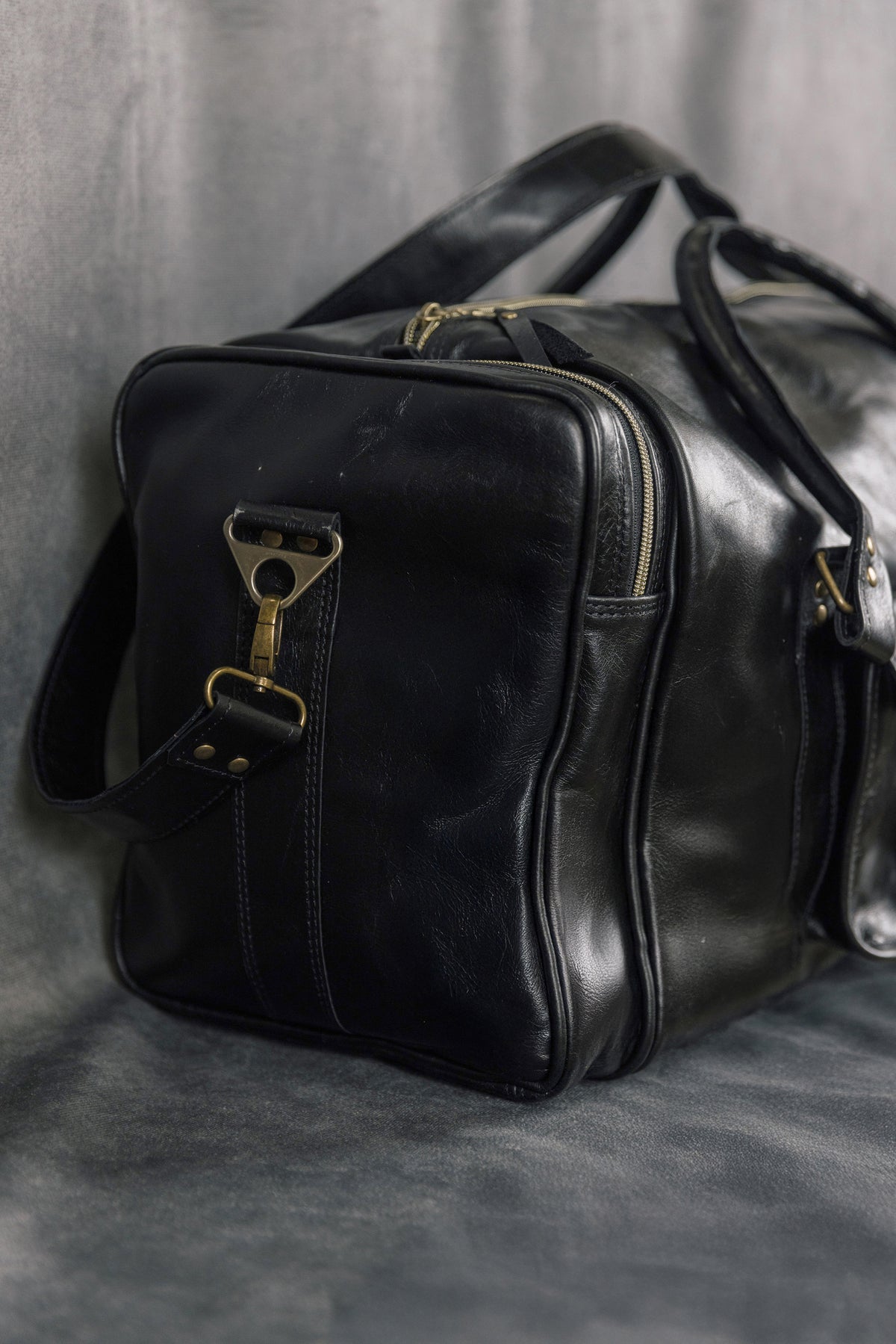 TRAVELLER LEATHER DUFFELBAG NOIR