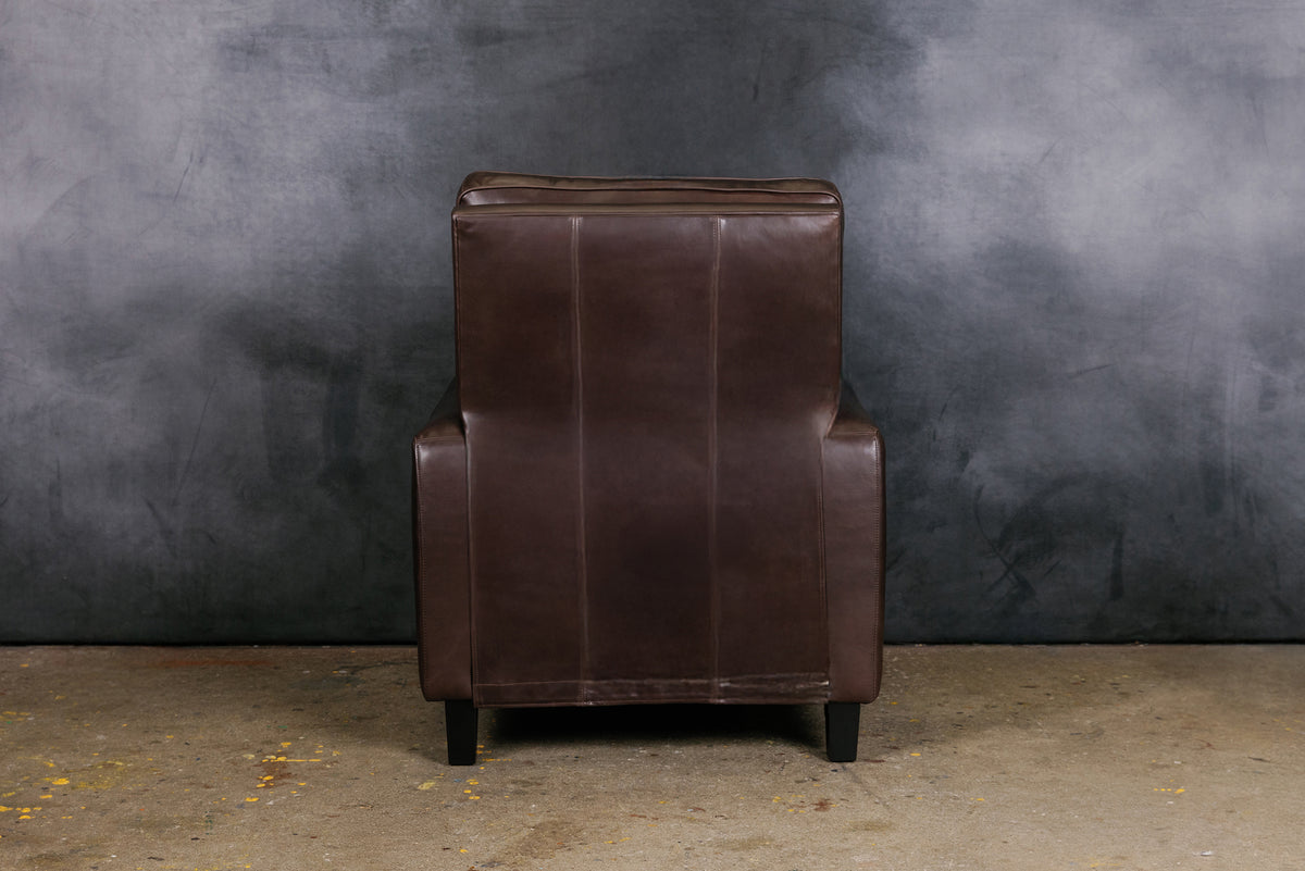 IOWA LEATHER RECLINER CHAIR