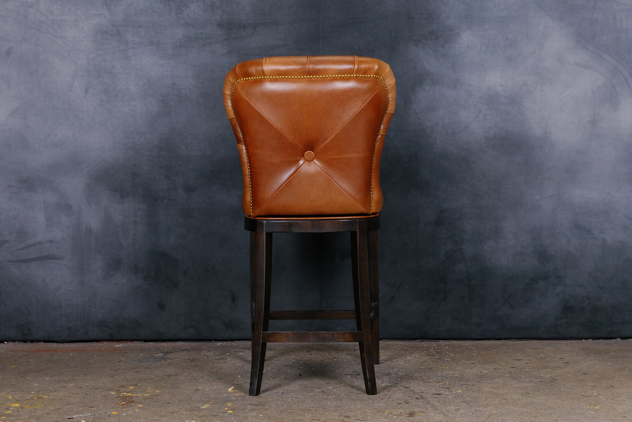 Tabouret de bar géorgien