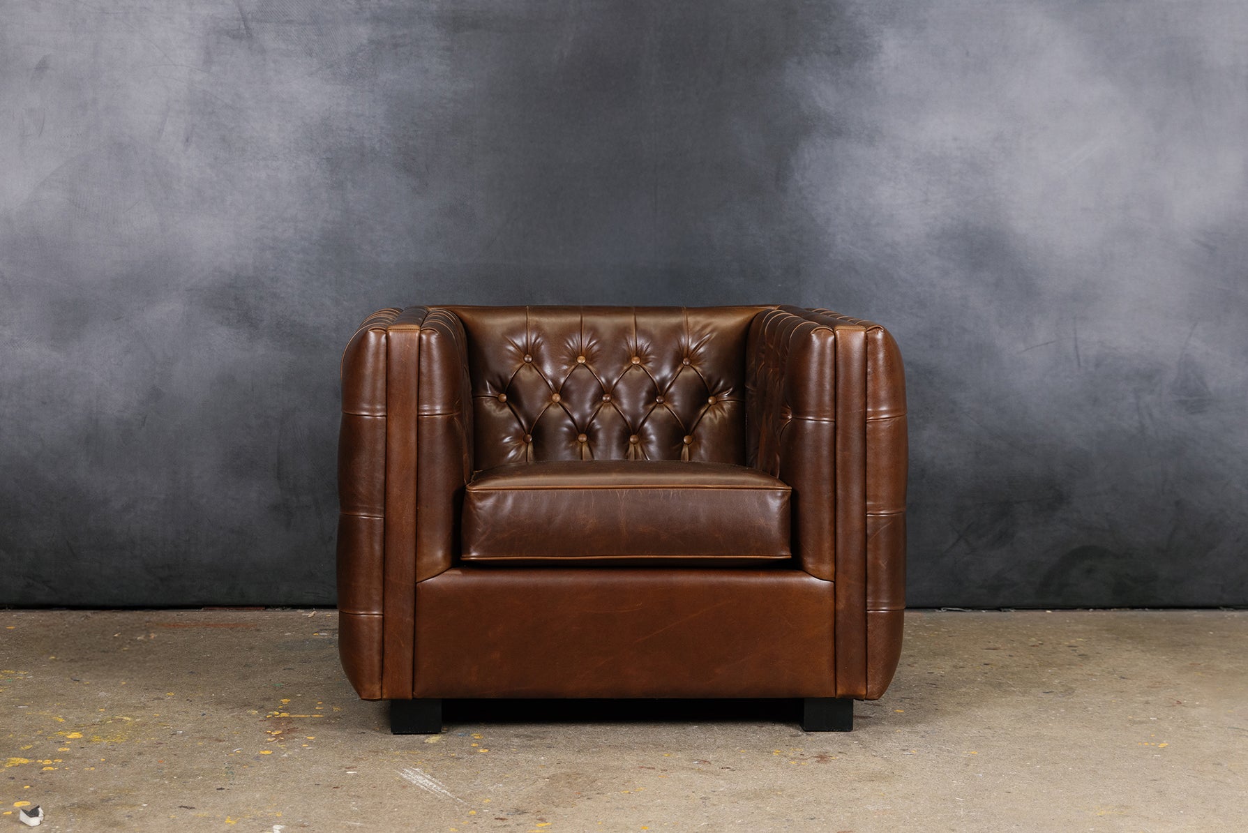 RENAISSANCE LEATHER CHAIR