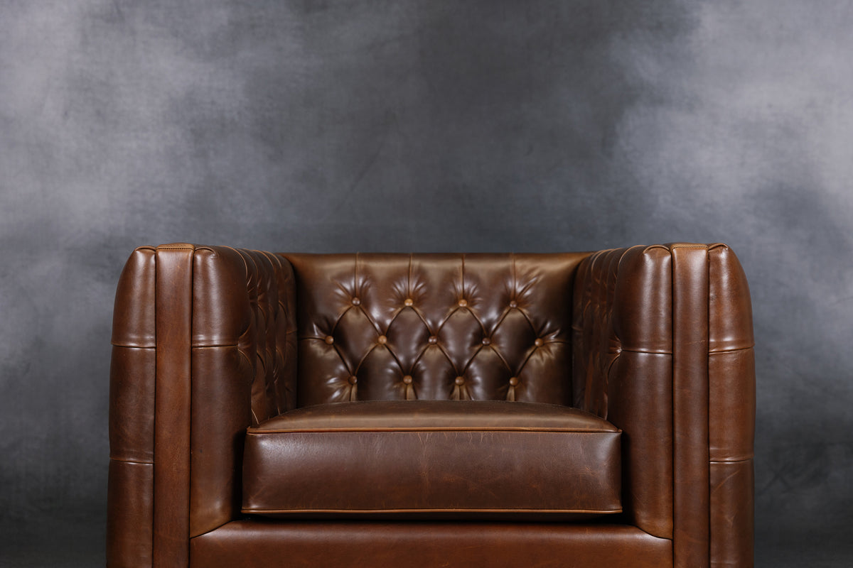 RENAISSANCE LEATHER CHAIR