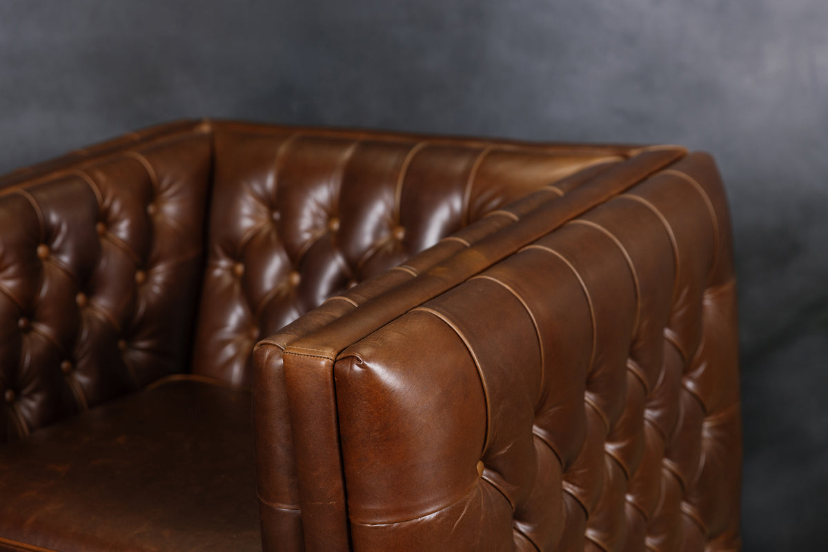 RENAISSANCE LEATHER CHAIR