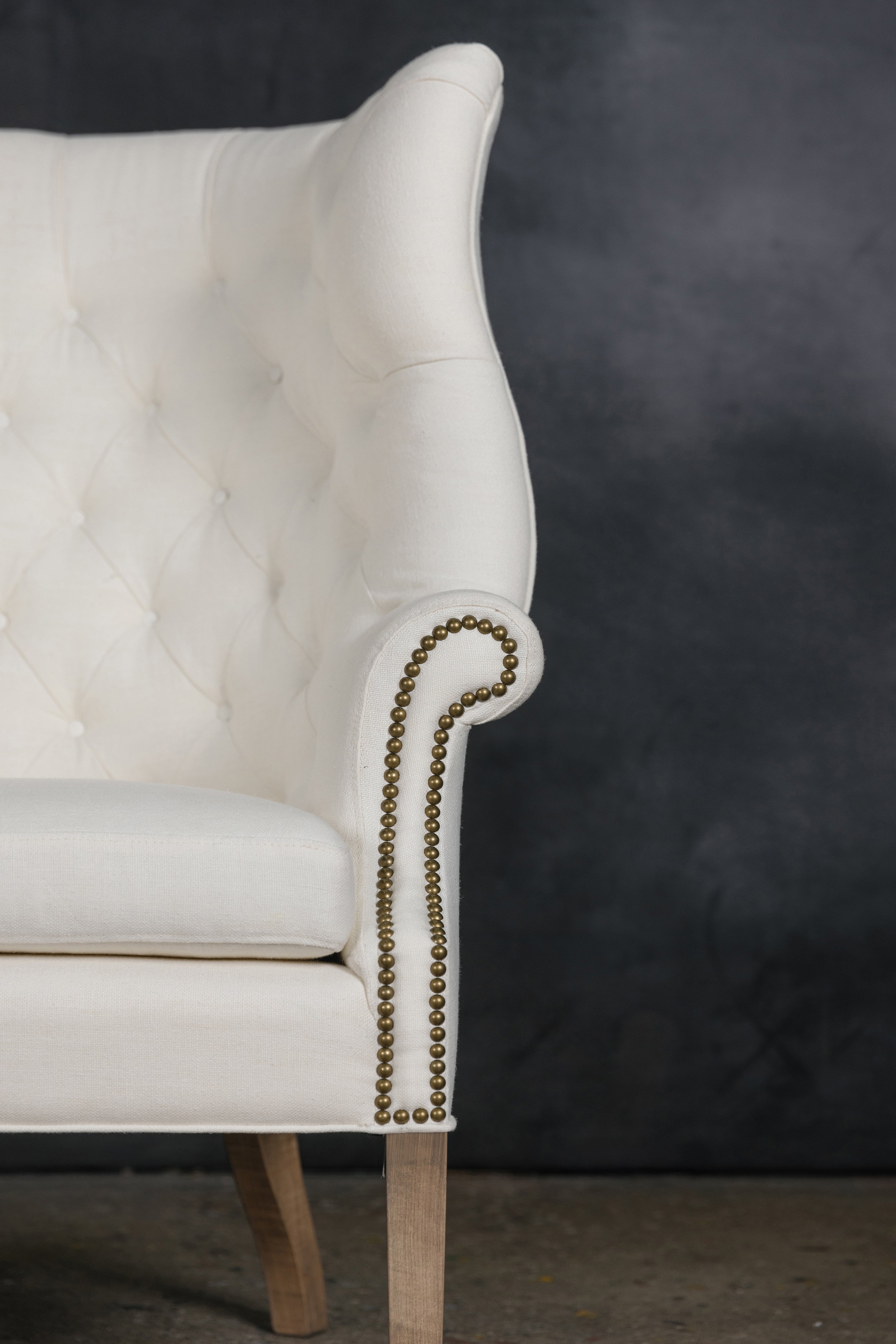 DIANA TUFTED CHAIR