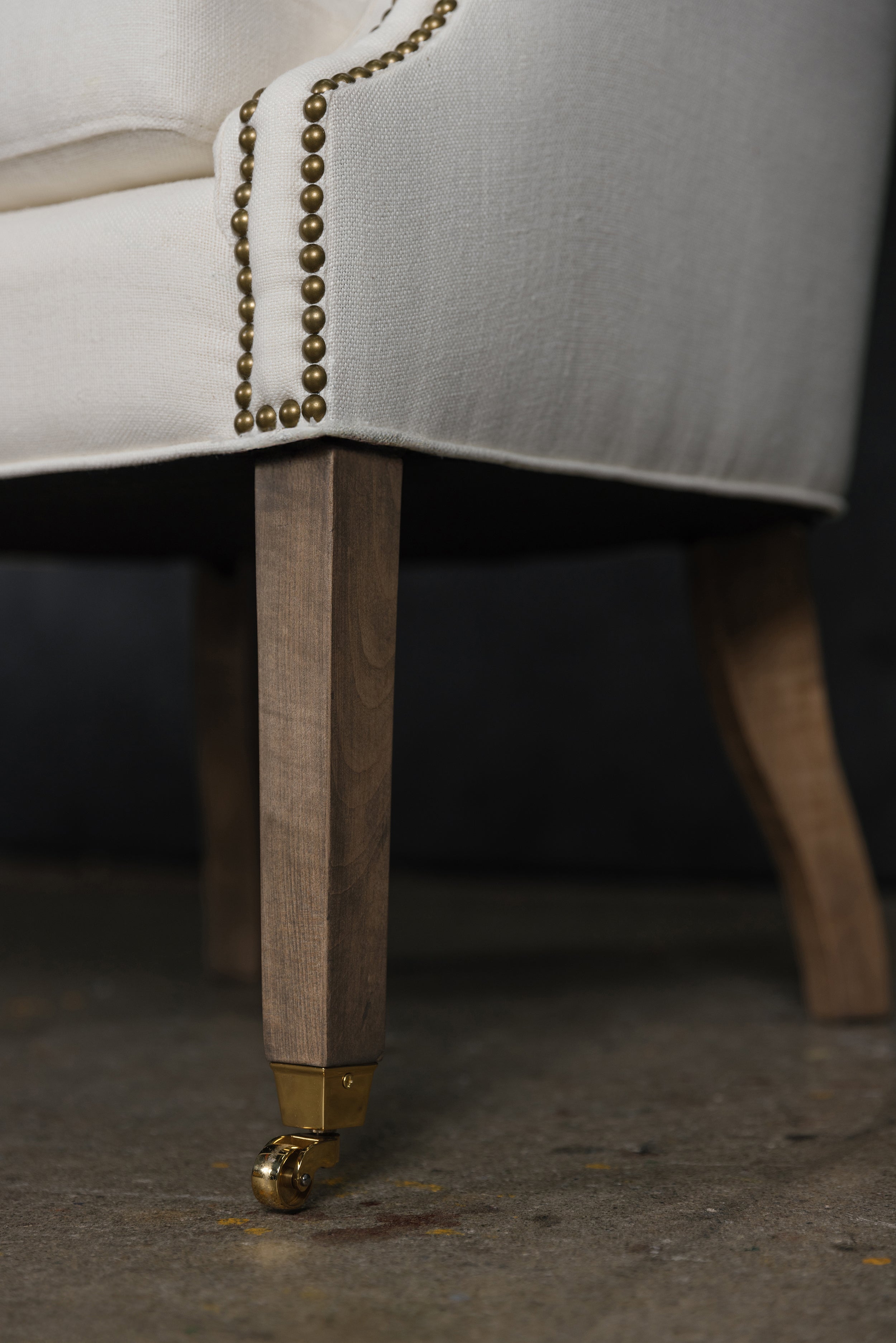 DIANA TUFTED CHAIR