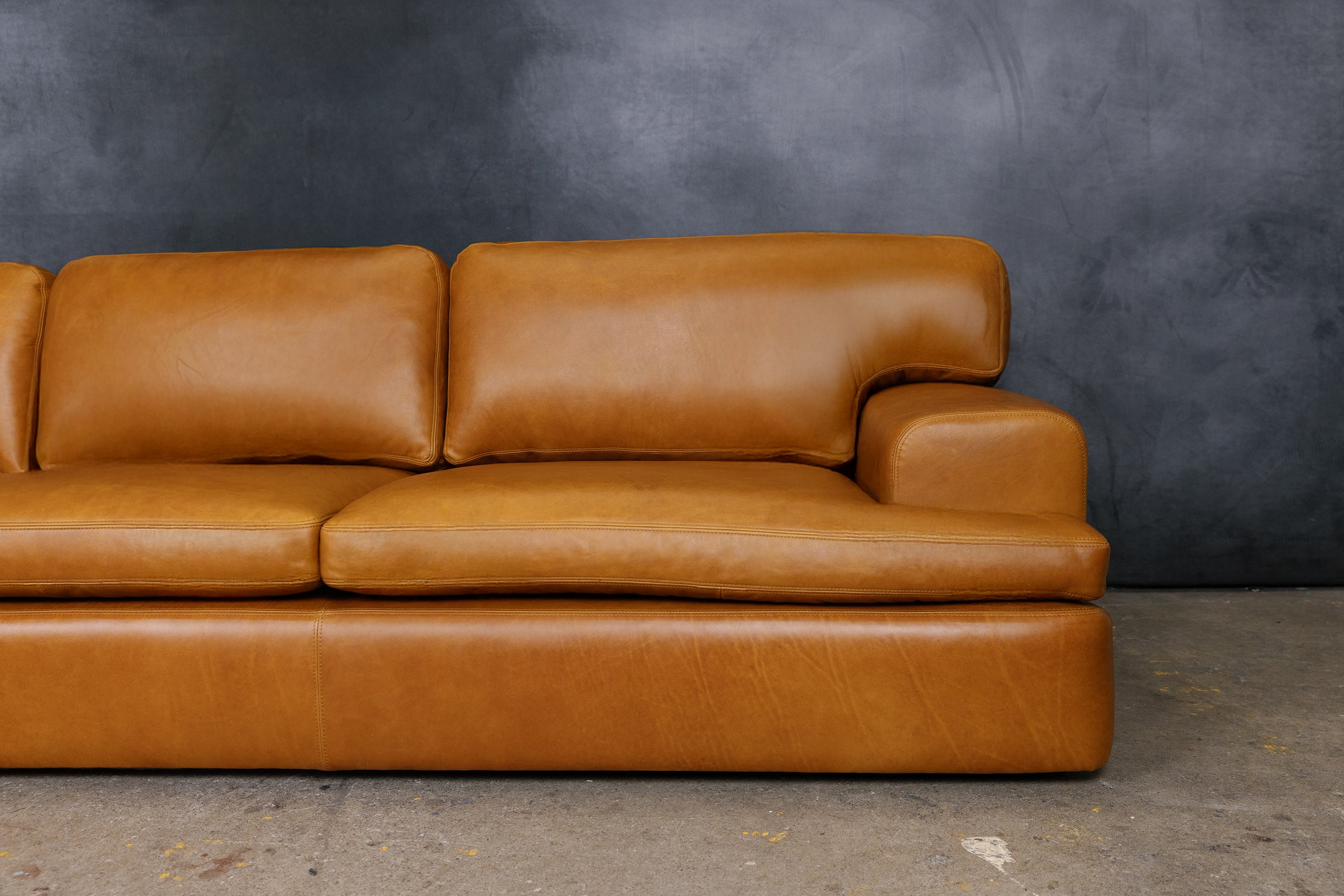 HAVEN LEATHER SOFA