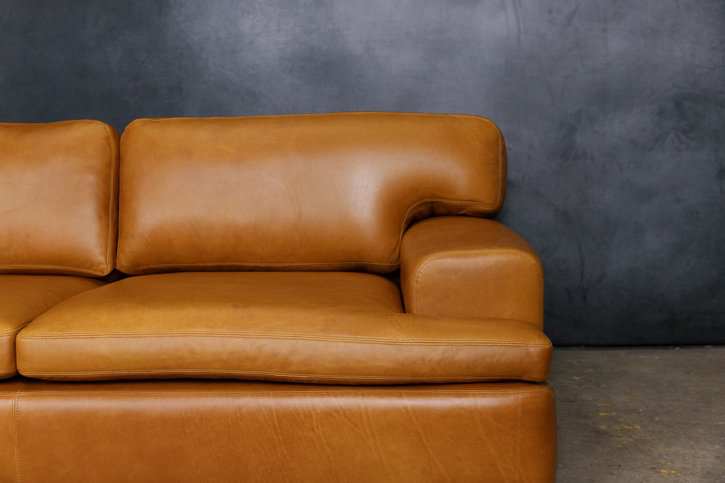 HAVEN LEATHER SOFA