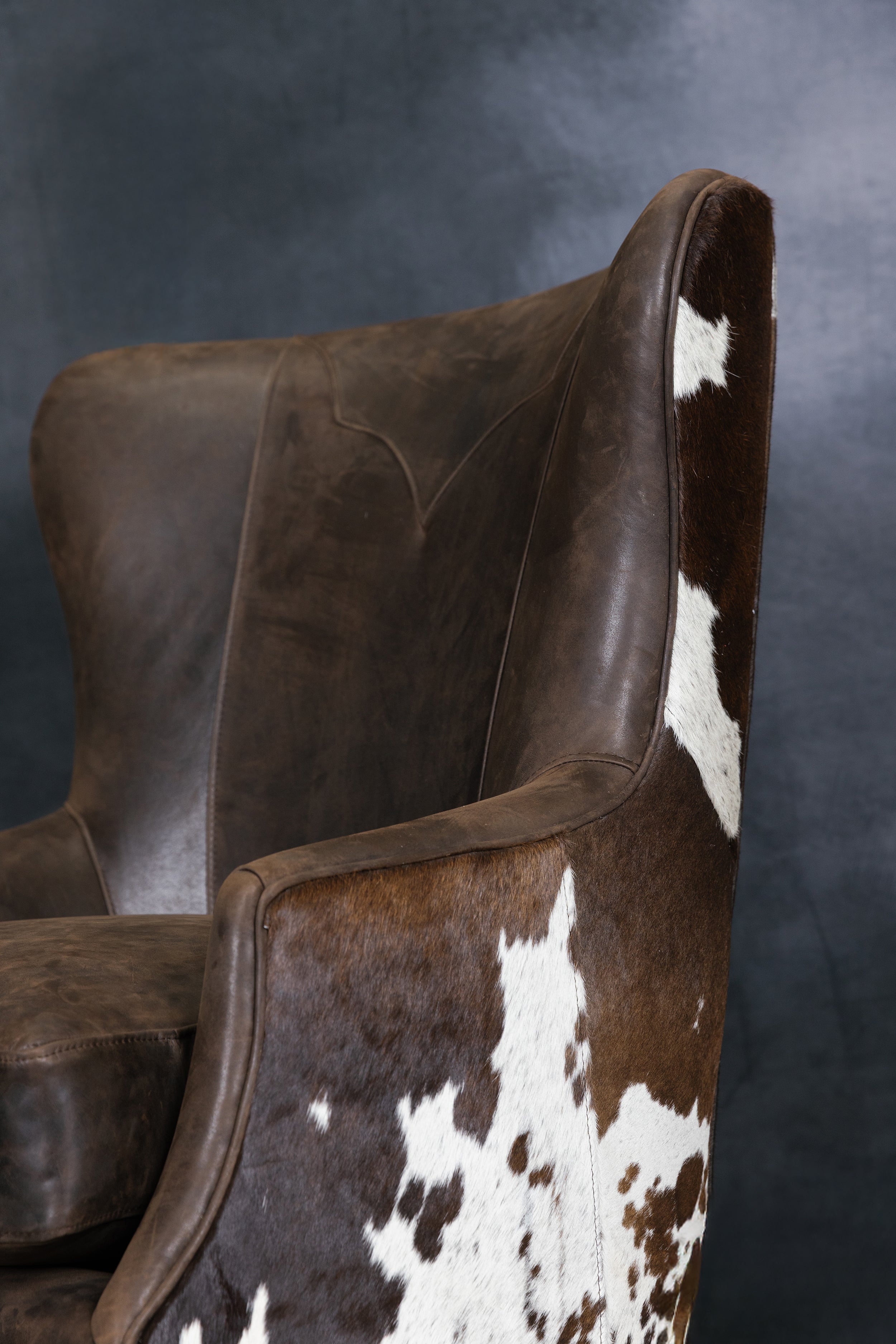 WAYNE LEATHER CHAIR