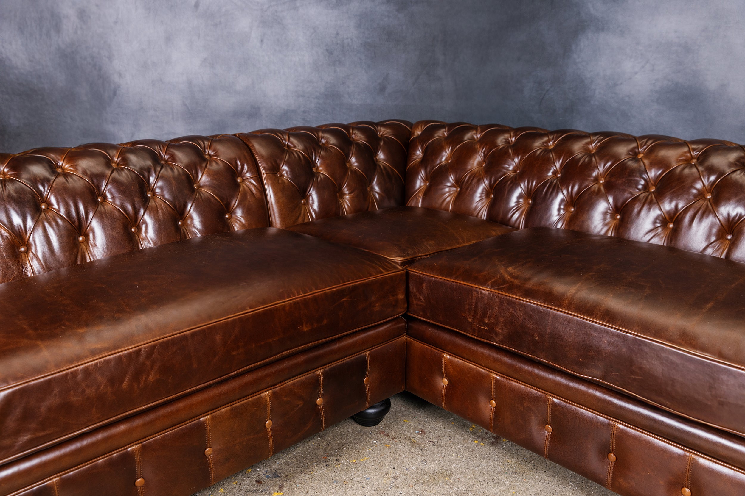 WIMBLEDON LEATHER SECTIONAL