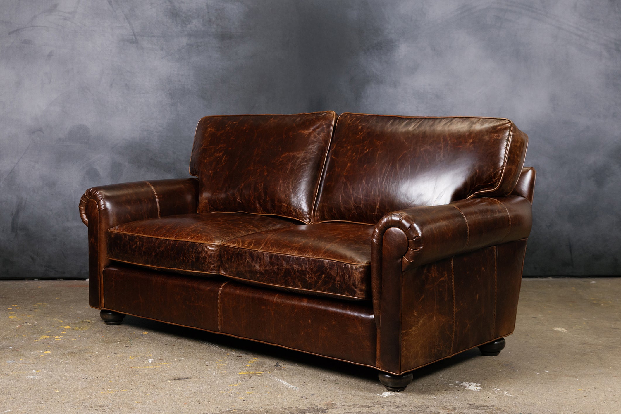 LANNISTER LEATHER LOVESEAT- NOBILITY SERIES