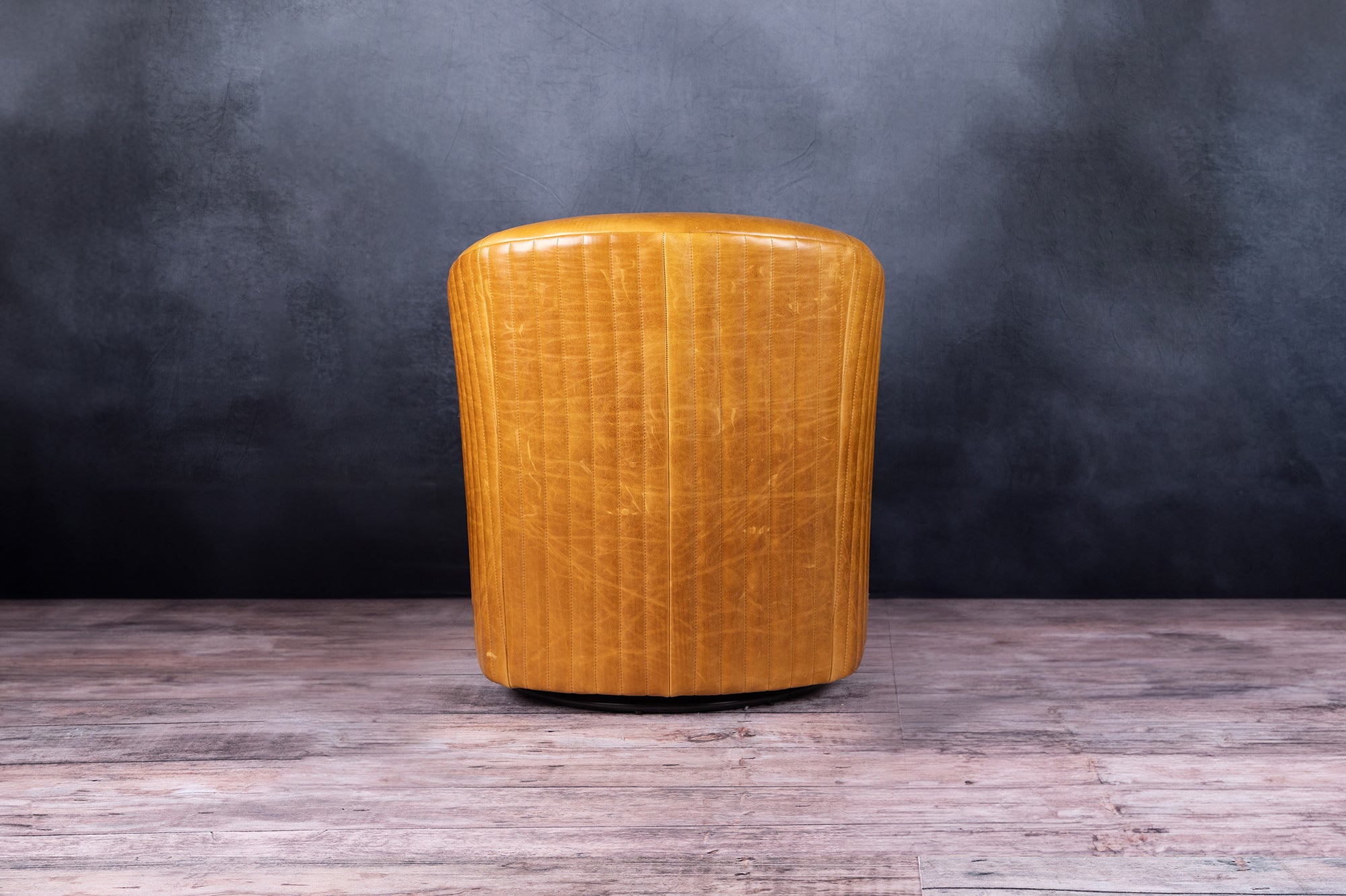 LEATHER CHAIR