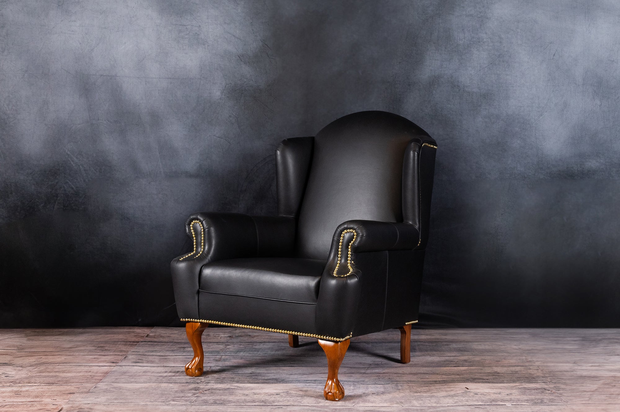 LEATHER CHAIR