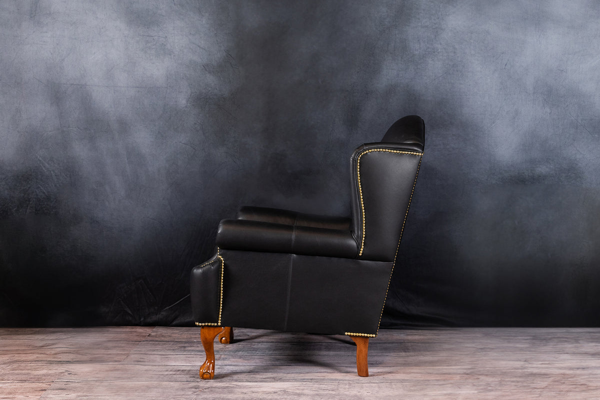 LEATHER CHAIR