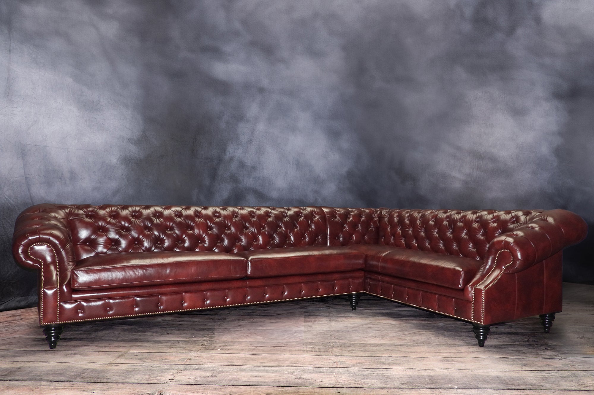 LEATHER SECTIONAL