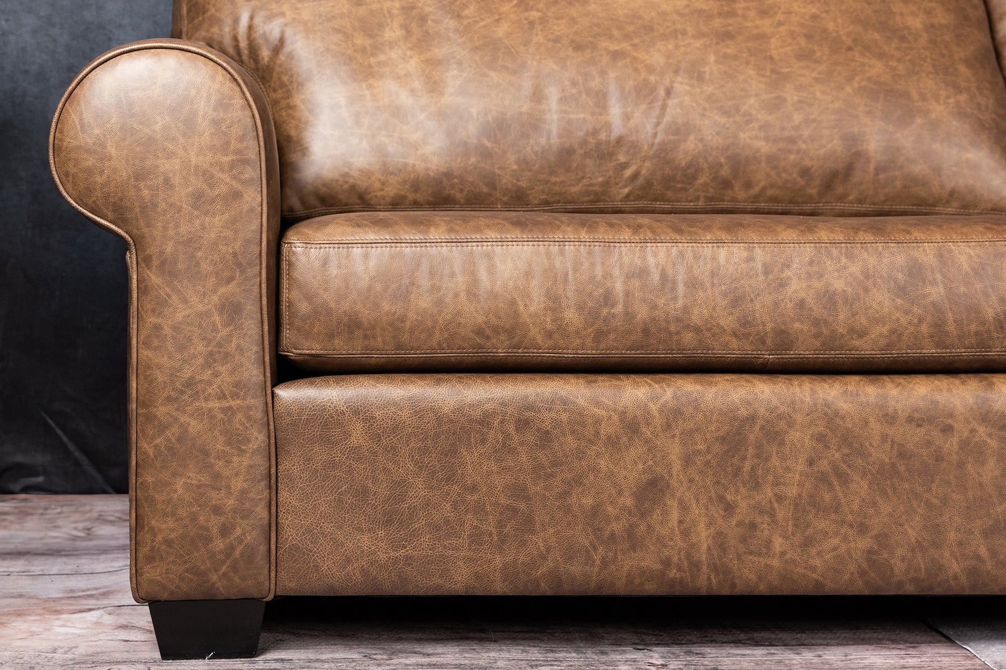 LEATHER SECTIONAL