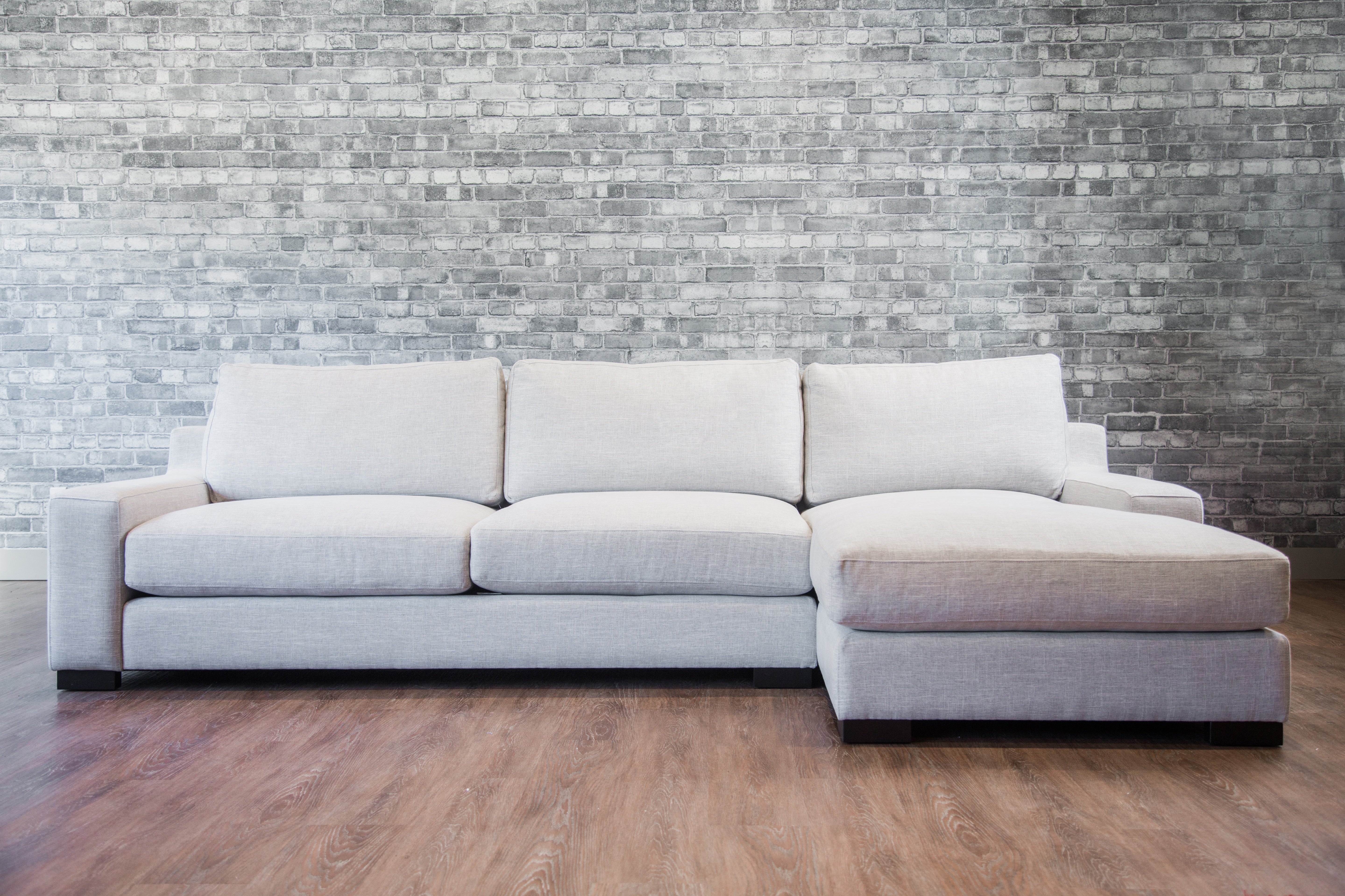 CAPRIOS SECTIONAL CHAISE RHF