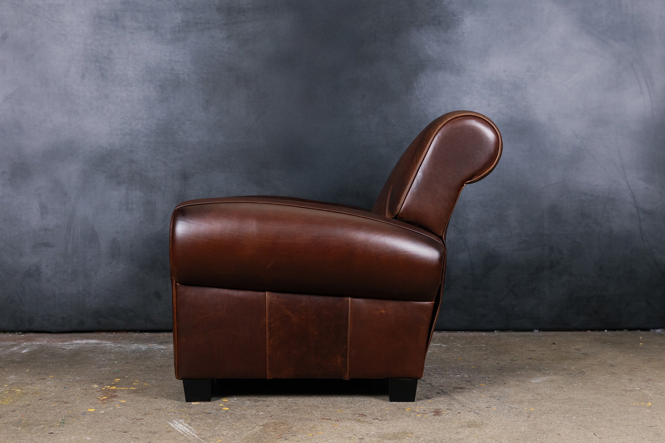 HENDRIX LEATHER RECLINER CHAIR