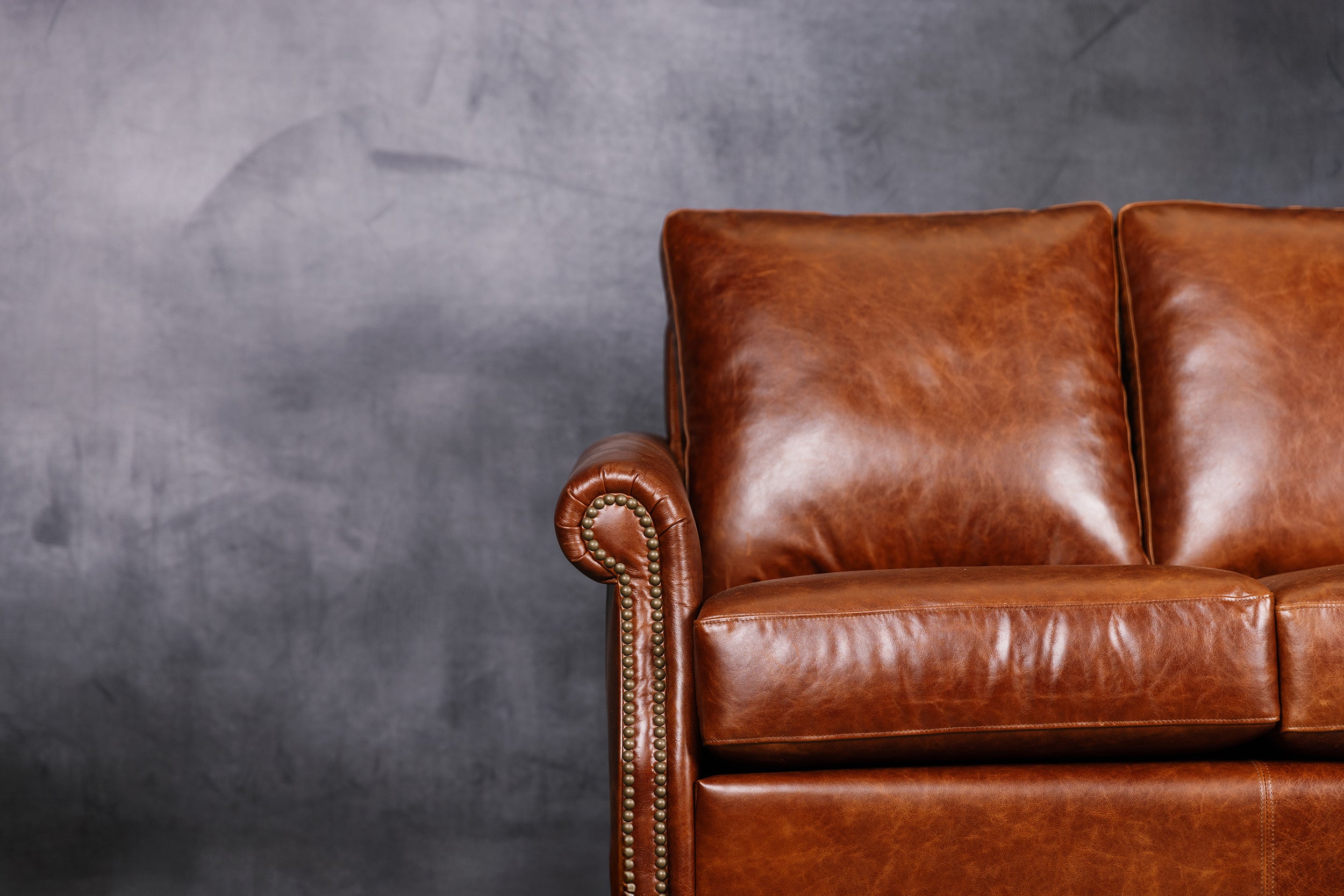 ESQUIRE LEATHER CONDO SOFA