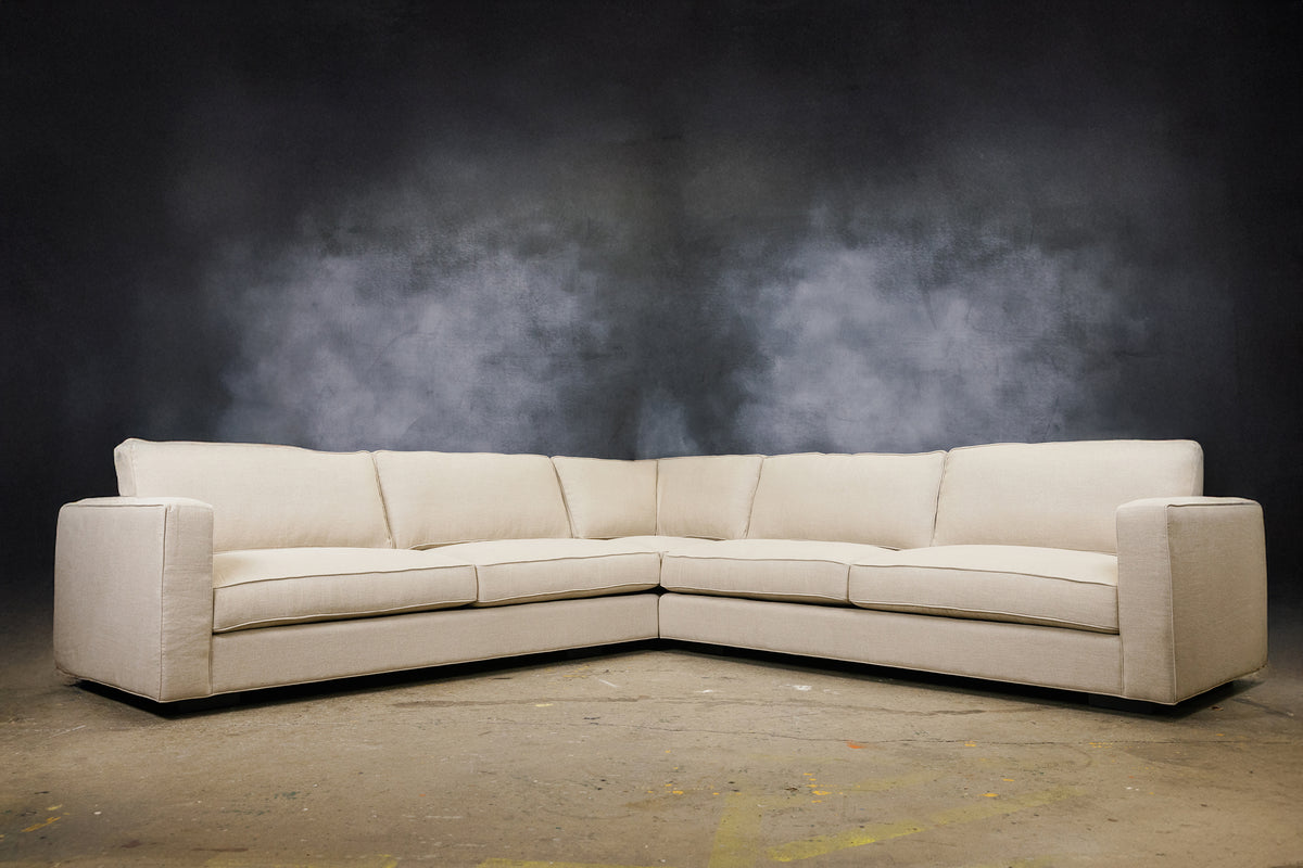 MADDEX SECTIONAL IN FABRIC