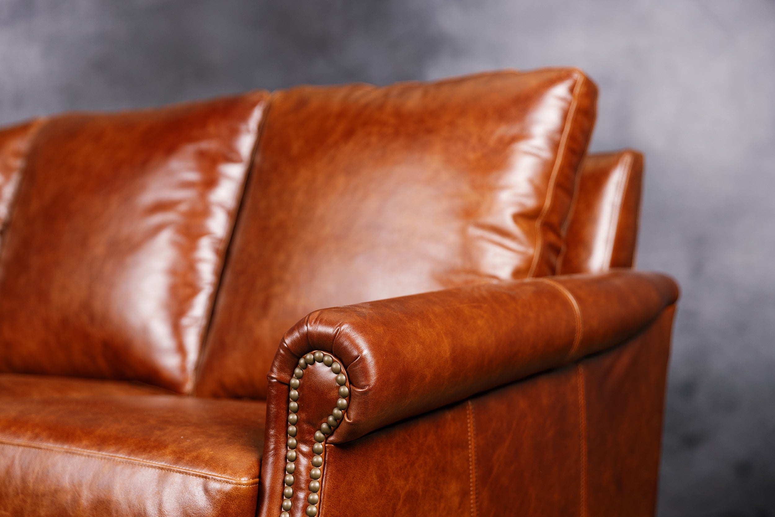 ESQUIRE LEATHER CONDO SOFA