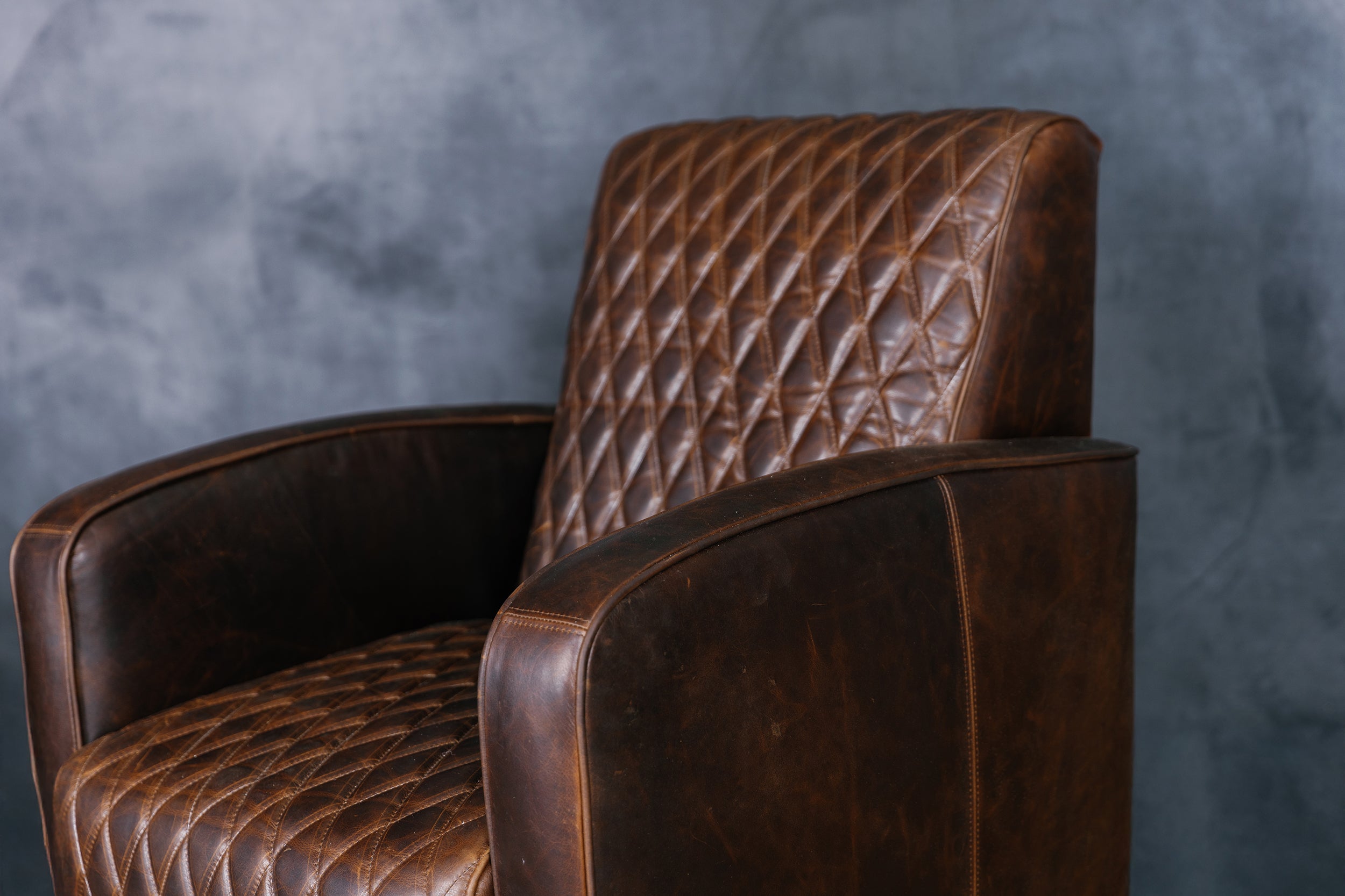 RETRO QUILT LEATHER CHAIR
