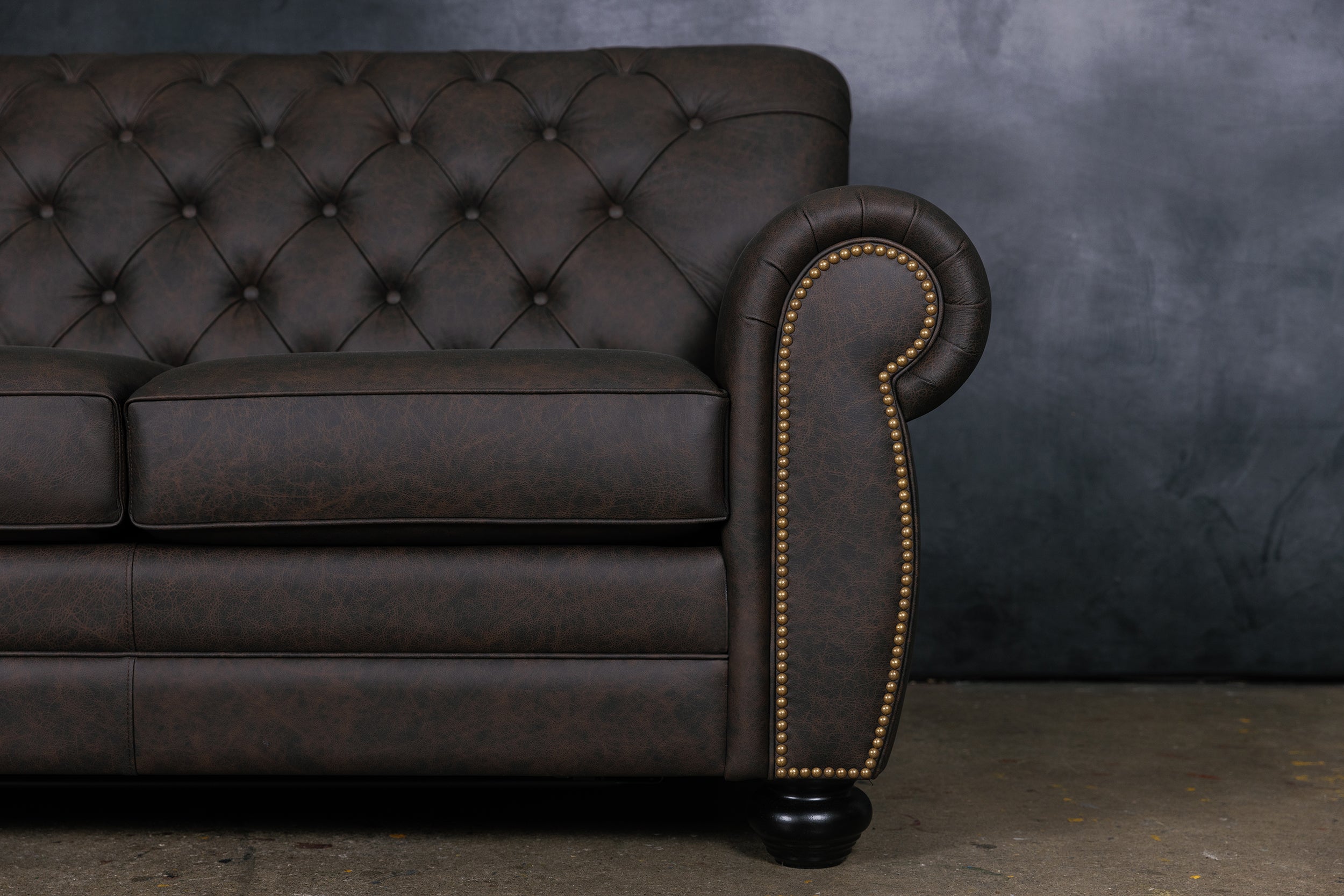 WESTMINSTER LEATHER SOFA BED QUEEN
