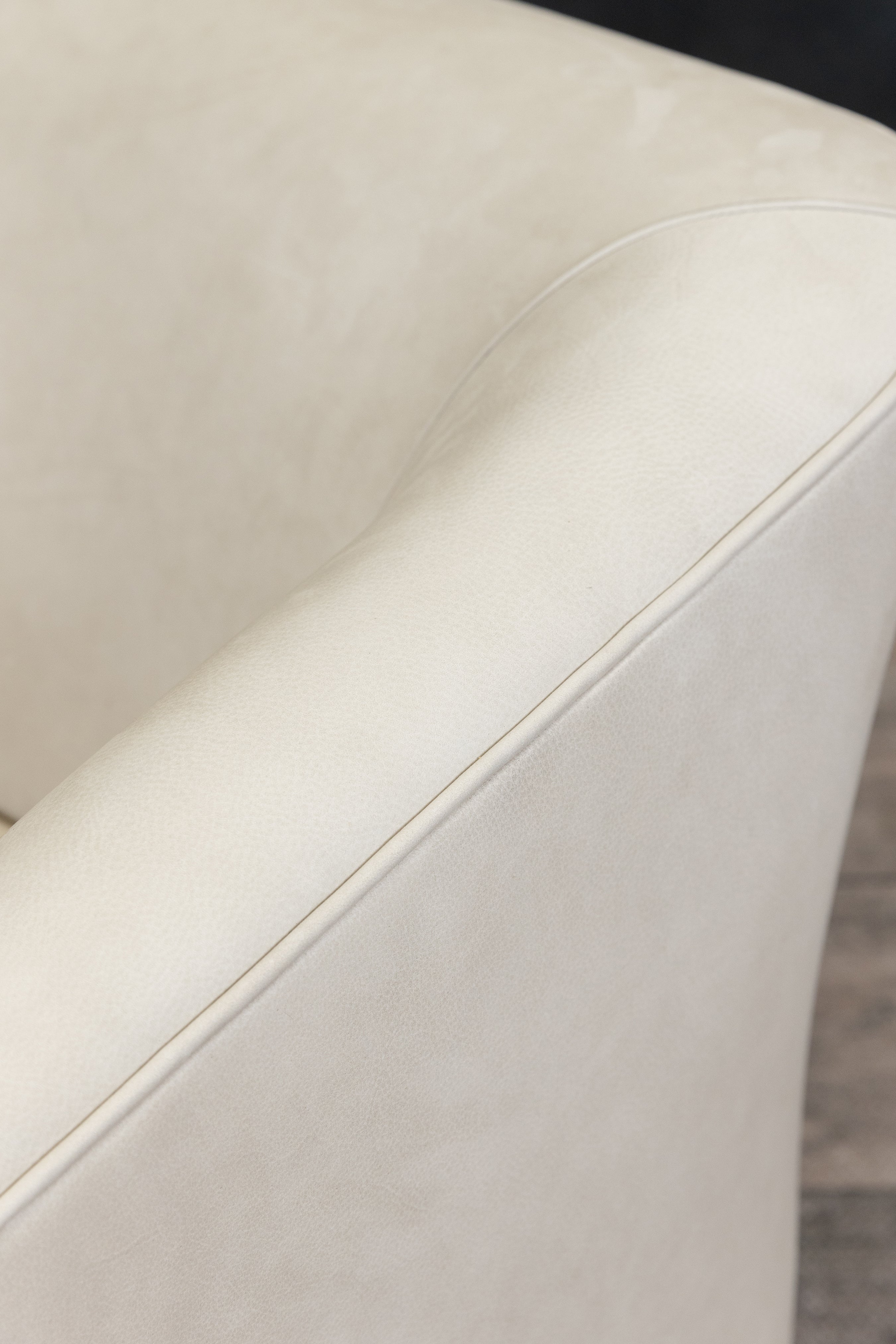 Alexander chair